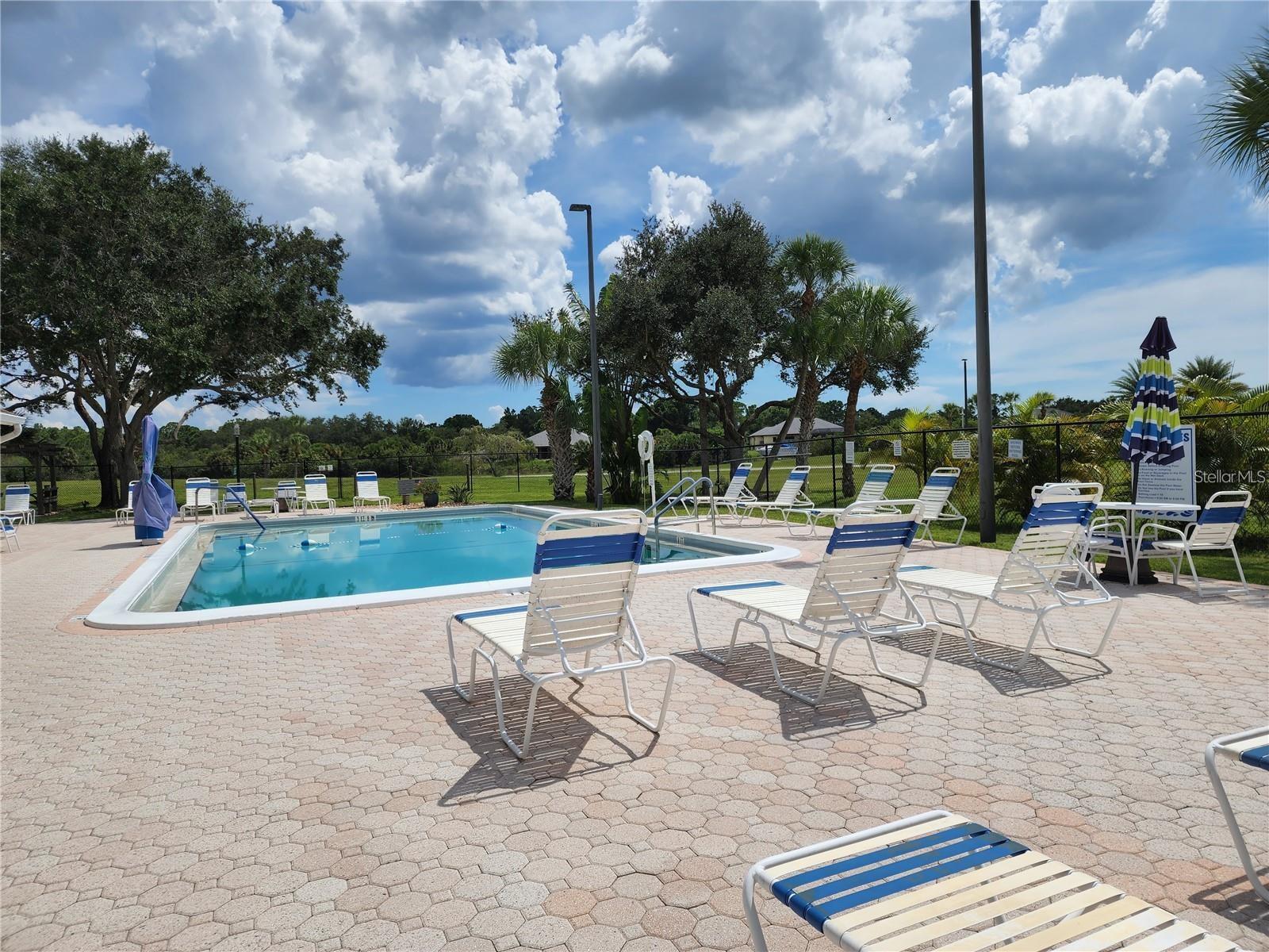 Image 4 of 42 For 7547 Ratan Circle