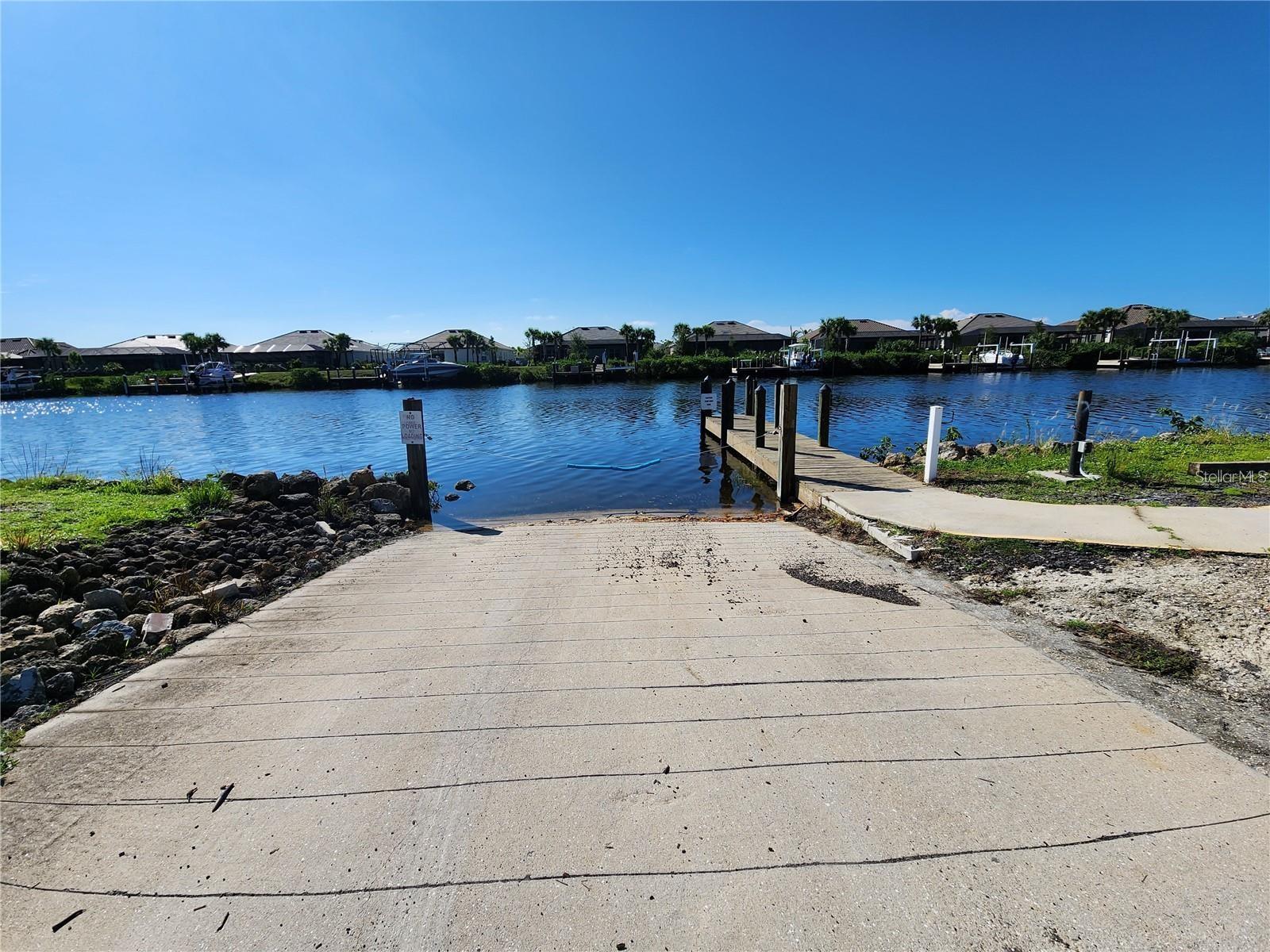 Image 5 of 42 For 7547 Ratan Circle