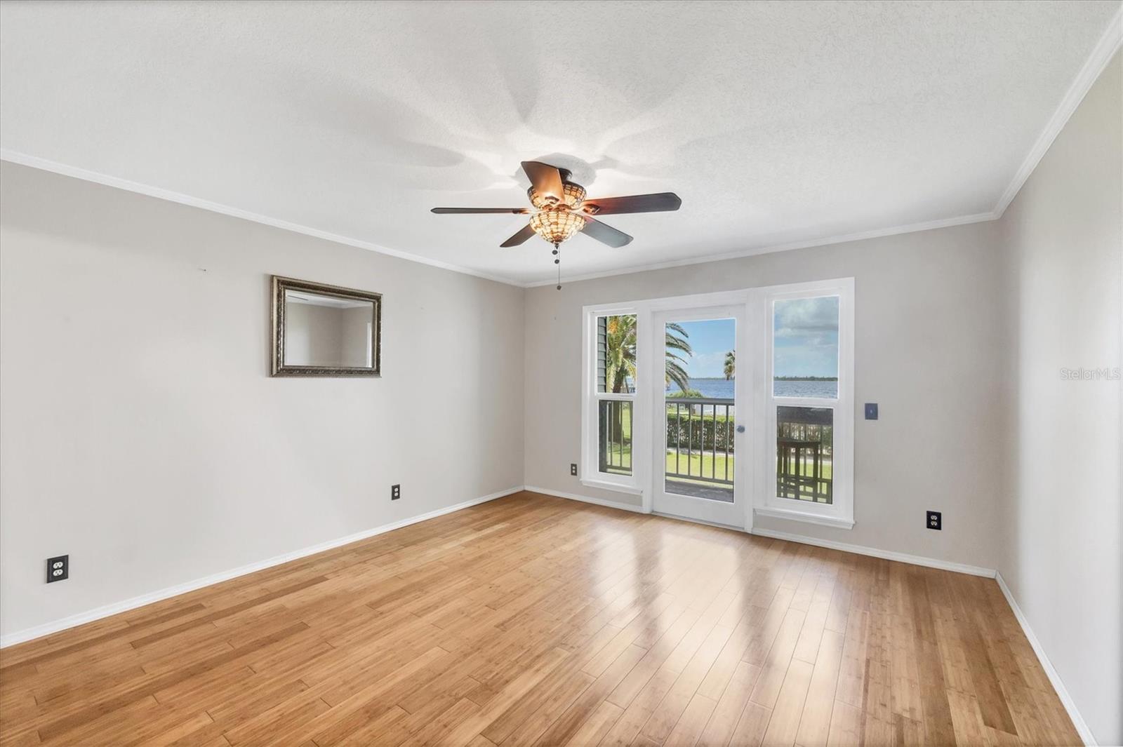 Image 8 of 51 For 4410 Warren Avenue 206