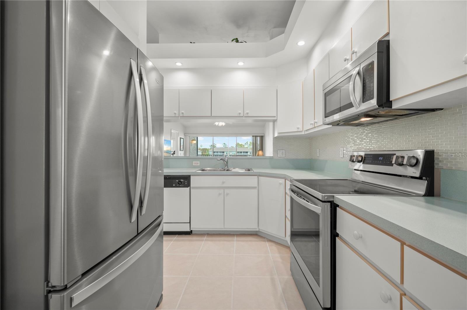 Image 4 of 26 For 11644 Egret Circle 905