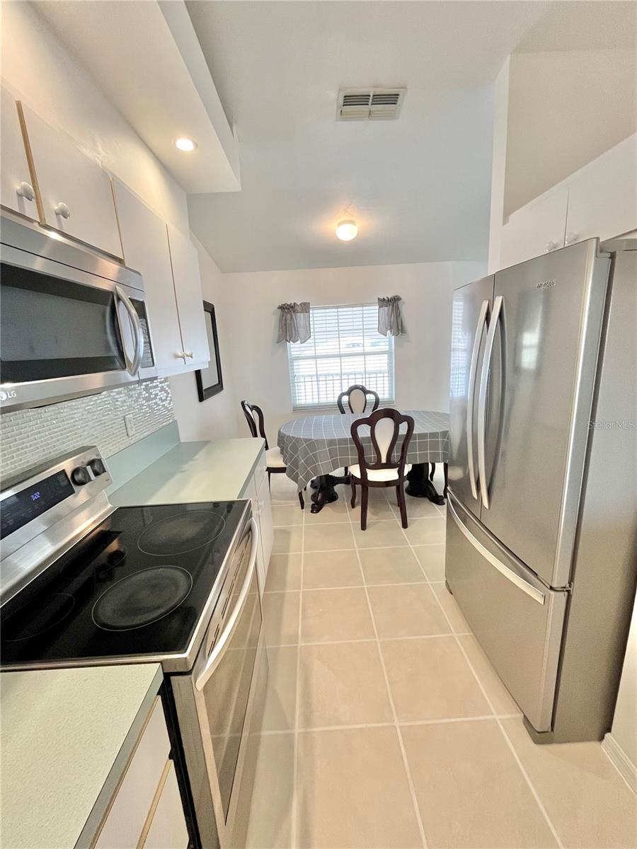 Image 6 of 26 For 11644 Egret Circle 905