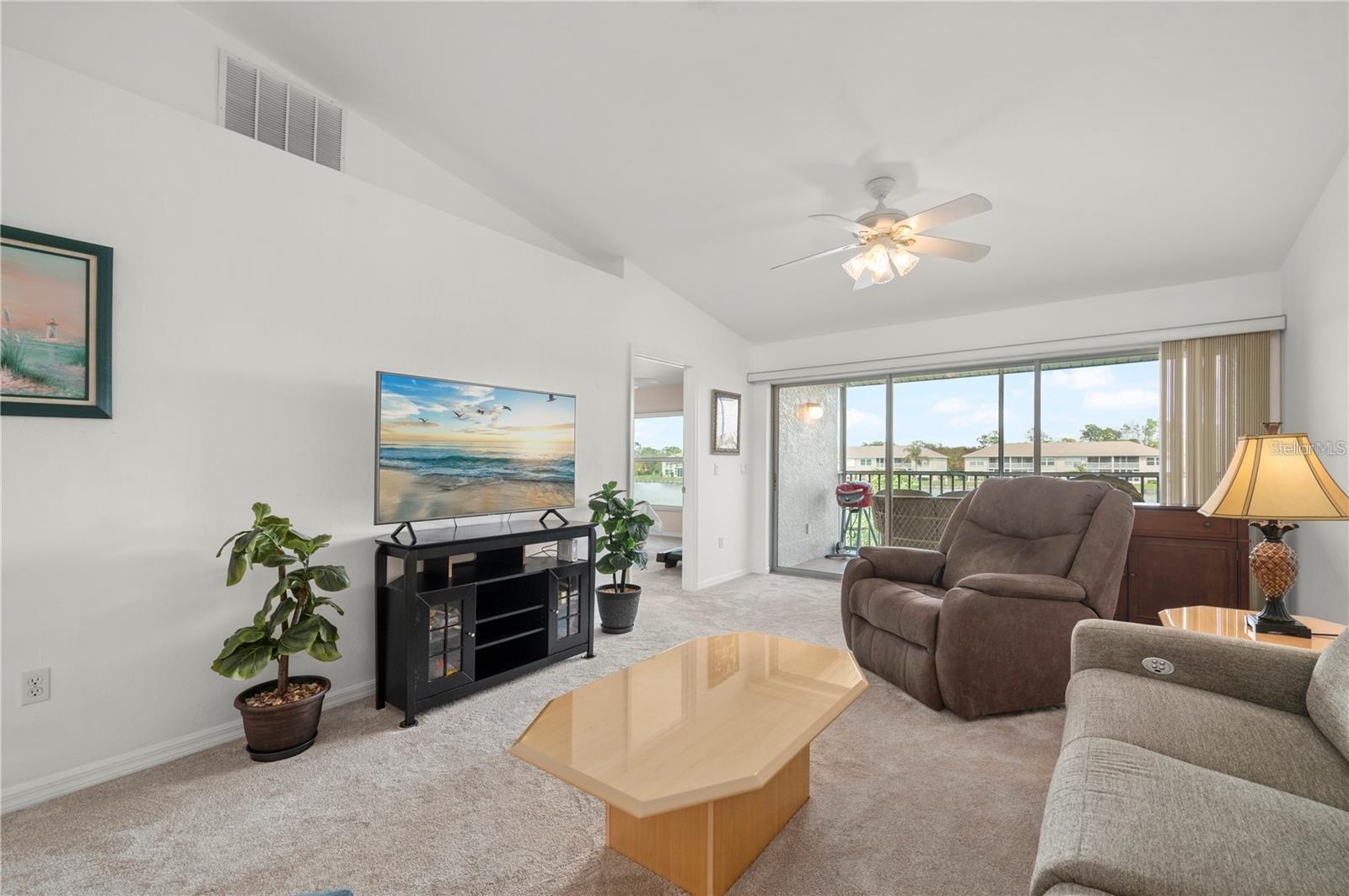 Image 9 of 26 For 11644 Egret Circle 905