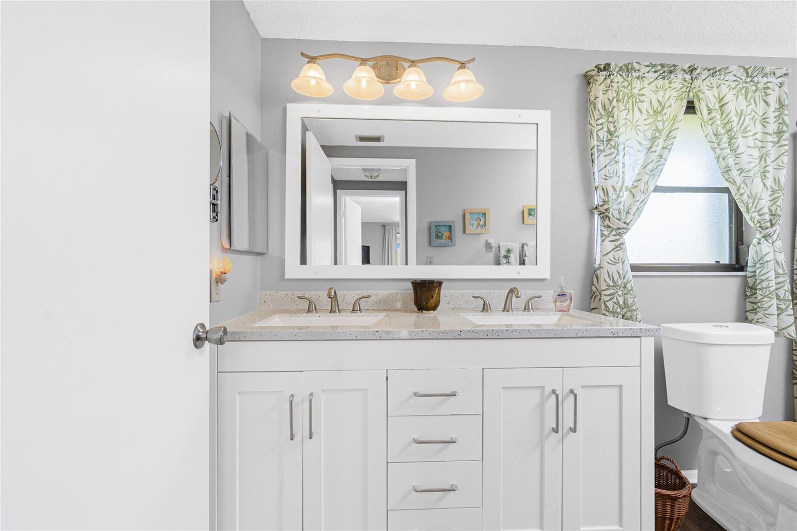 Image 17 of 50 For 2535 10th Street