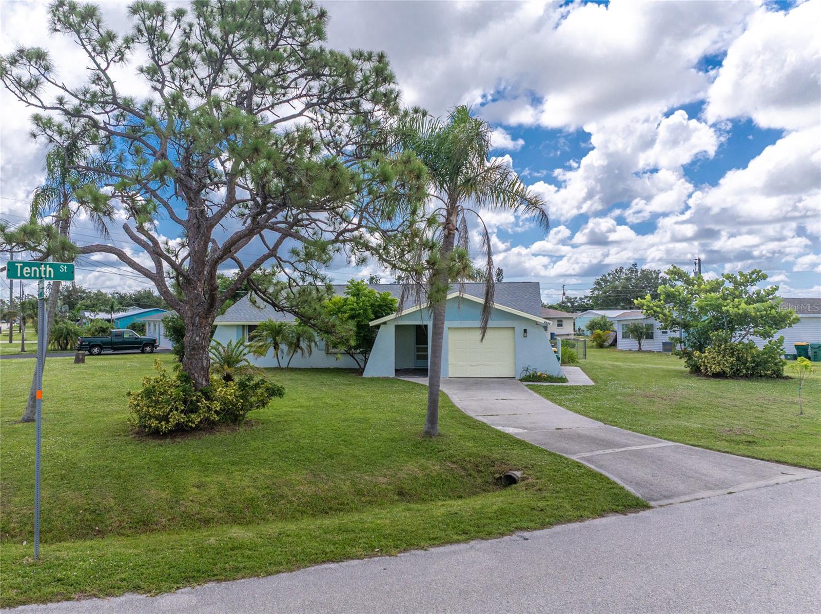 Image 2 of 50 For 2535 10th Street