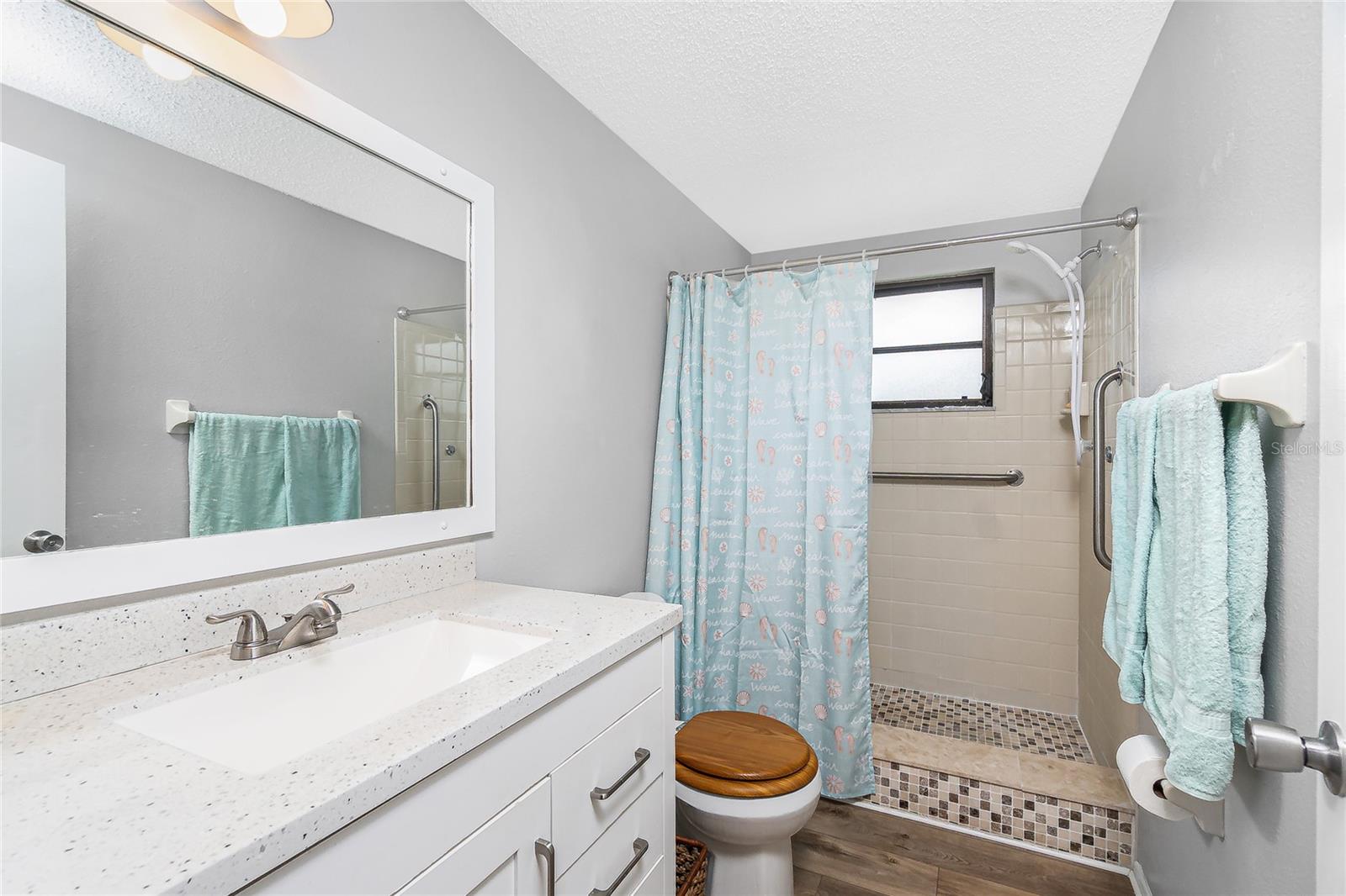 Image 22 of 50 For 2535 10th Street