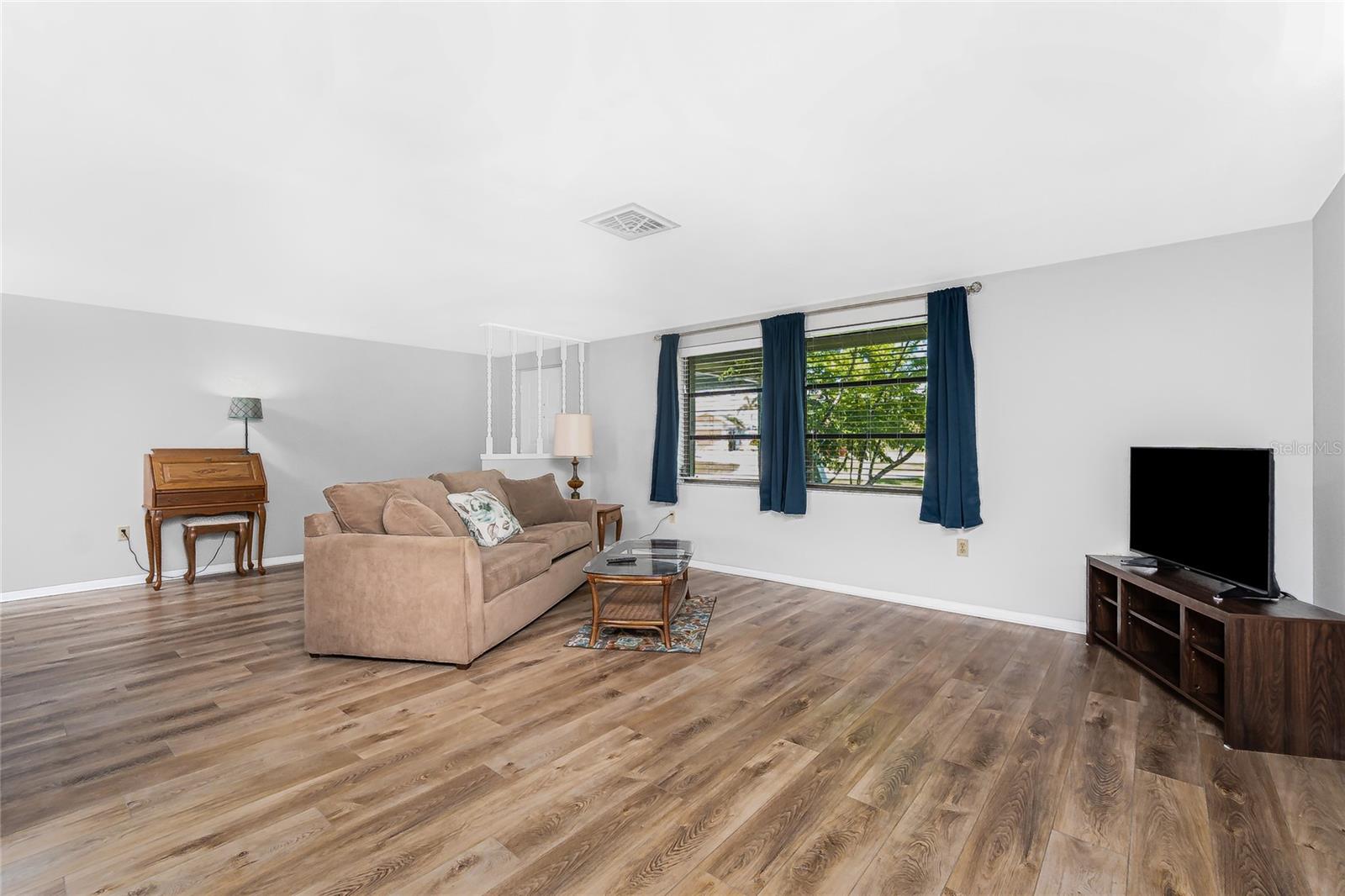Image 5 of 50 For 2535 10th Street