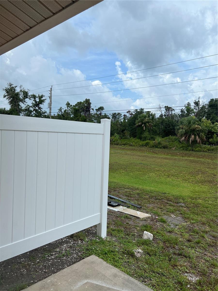 Image 12 of 12 For 77 Boundary Boulevard D