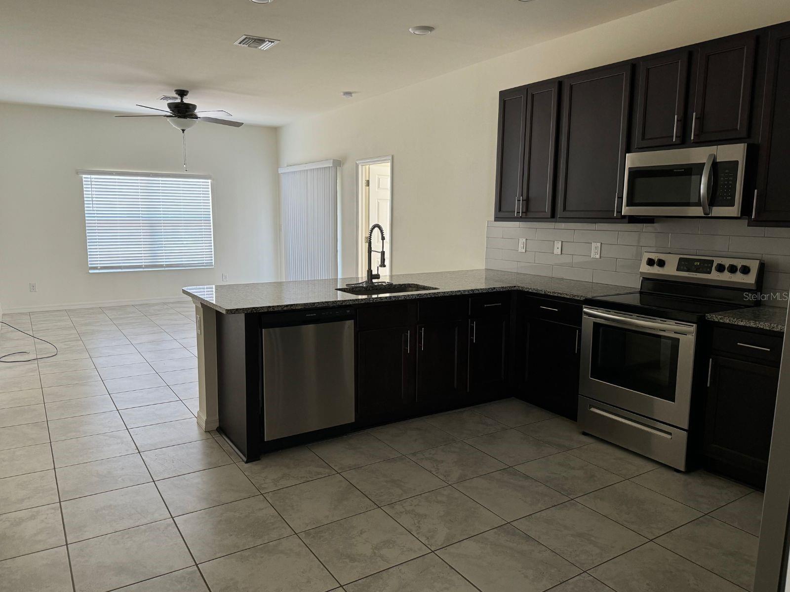 Image 4 of 24 For 167 Baytree Drive