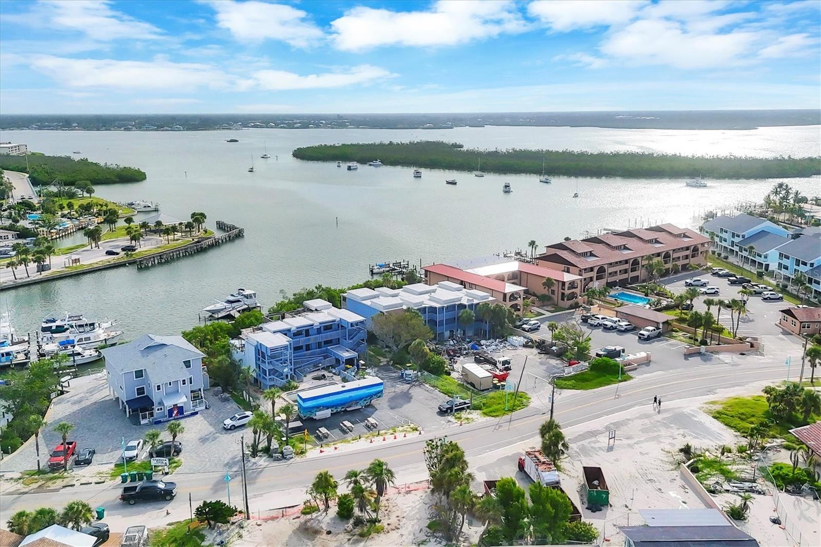 Image 11 of 51 For 1815 Gulf Boulevard