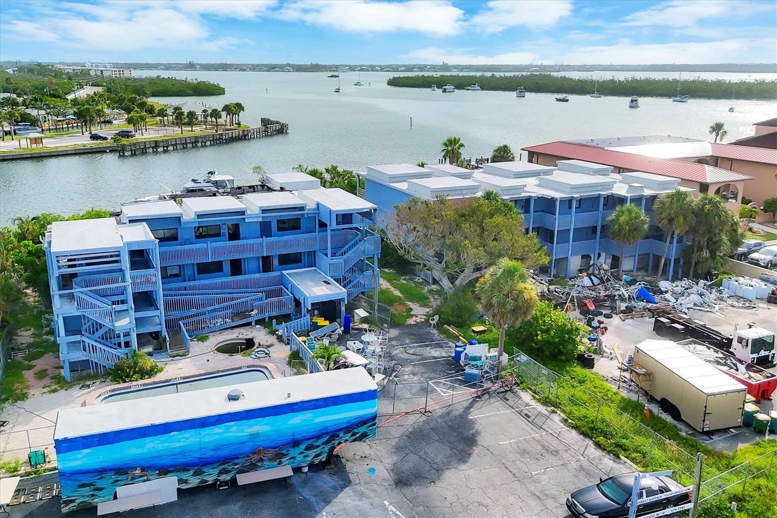 Image 13 of 51 For 1815 Gulf Boulevard