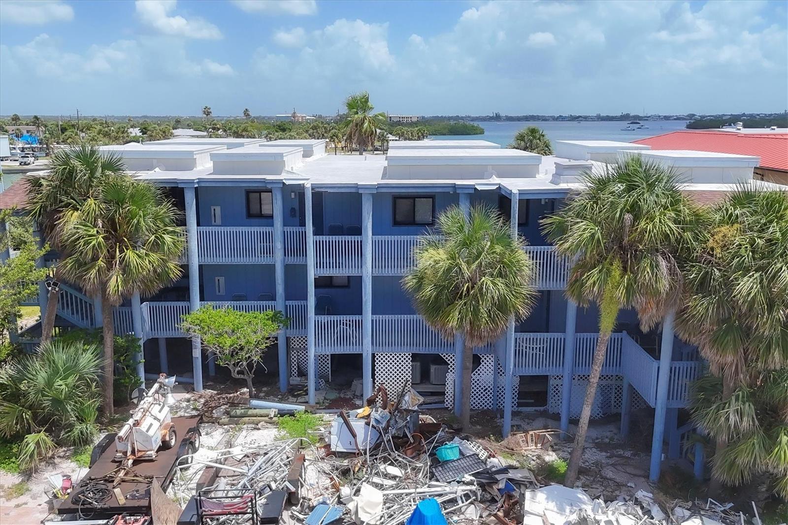 Image 19 of 51 For 1815 Gulf Boulevard