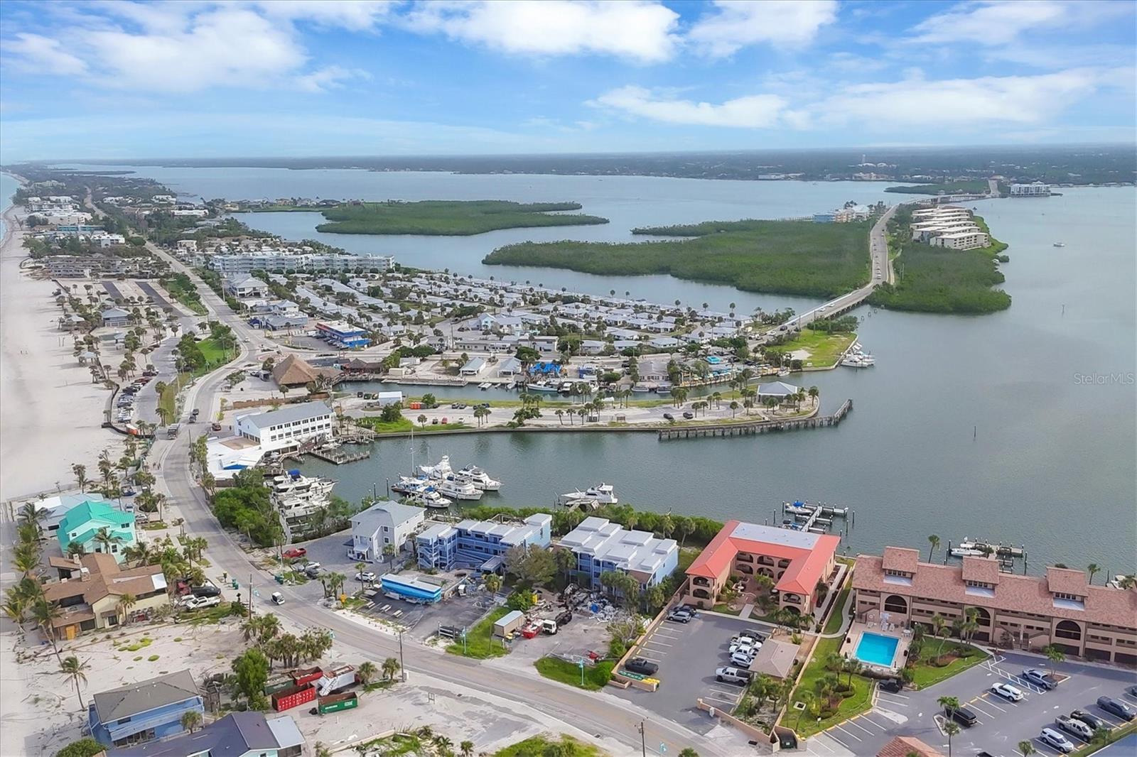 Image 8 of 51 For 1815 Gulf Boulevard