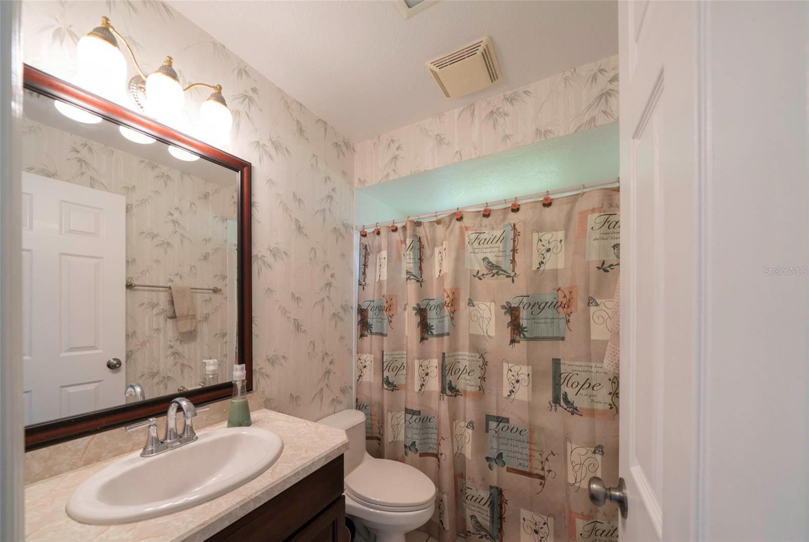 Image 22 of 47 For 26223 Barcelos Court