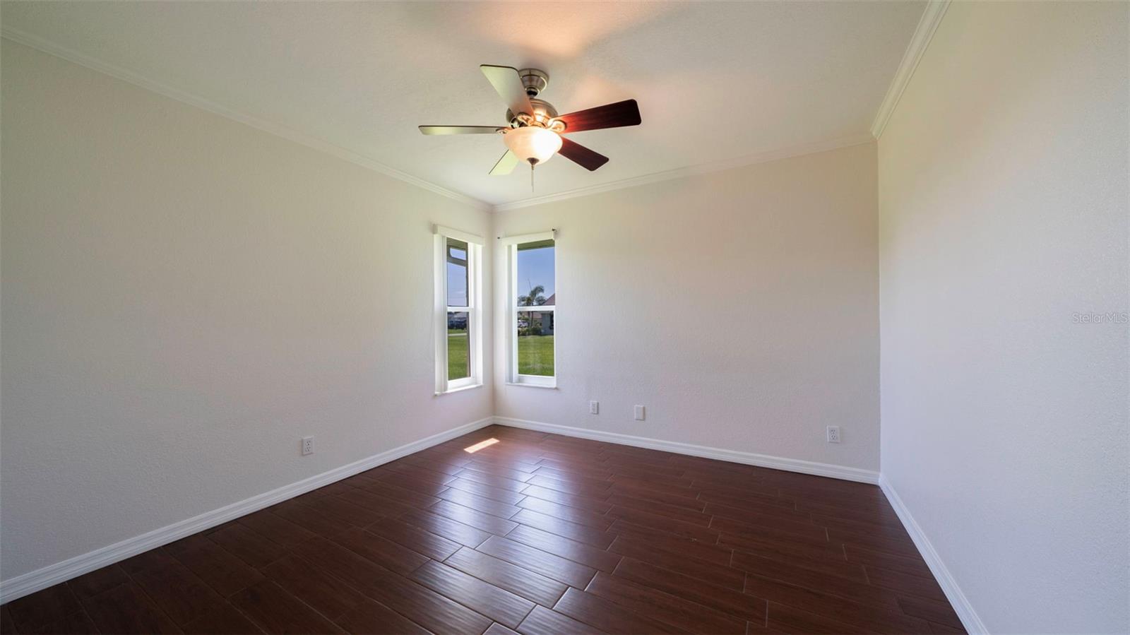 Image 25 of 47 For 26223 Barcelos Court