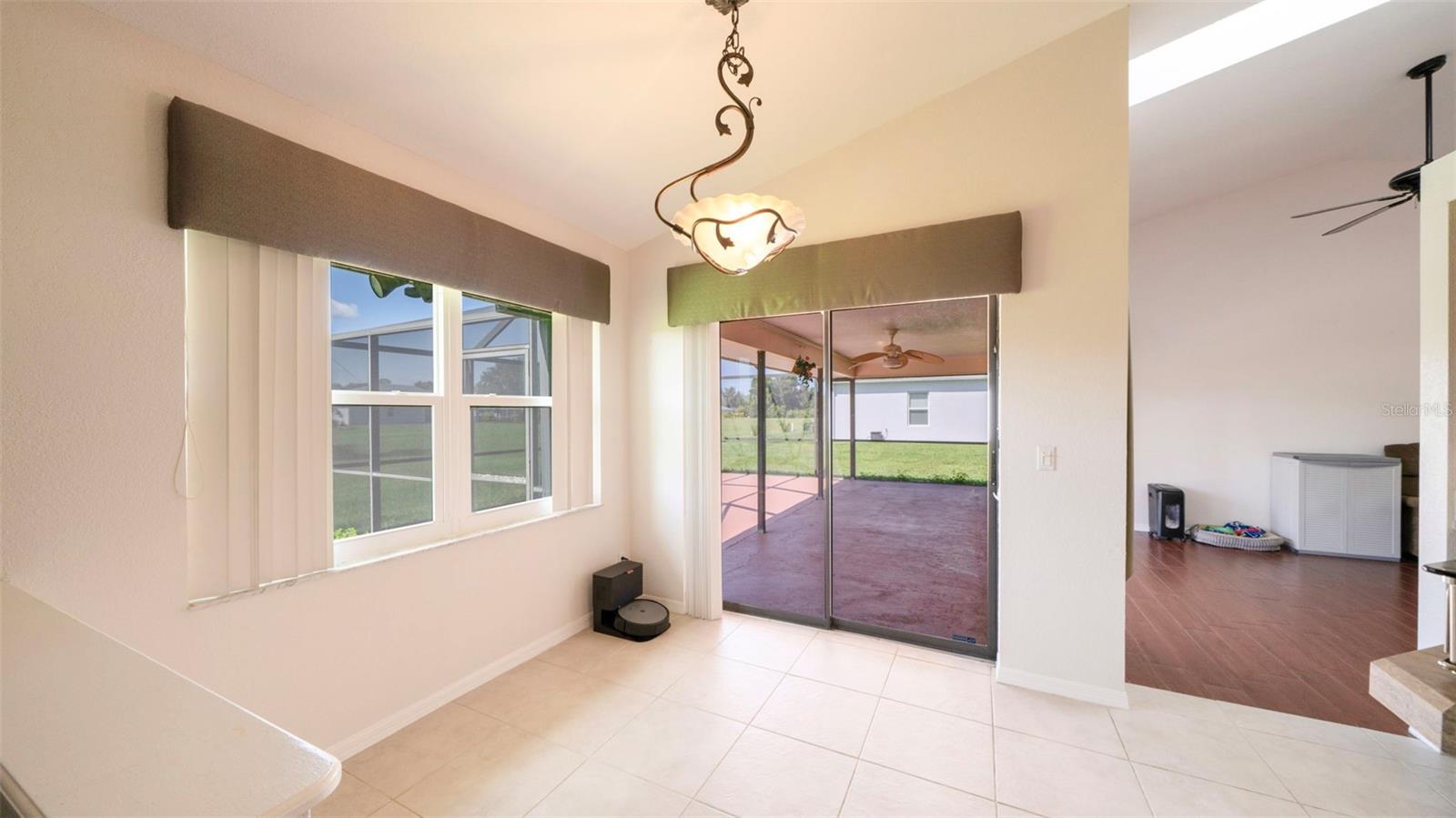 Image 27 of 47 For 26223 Barcelos Court