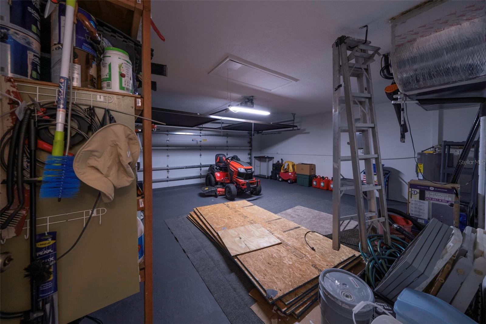 Image 34 of 47 For 26223 Barcelos Court