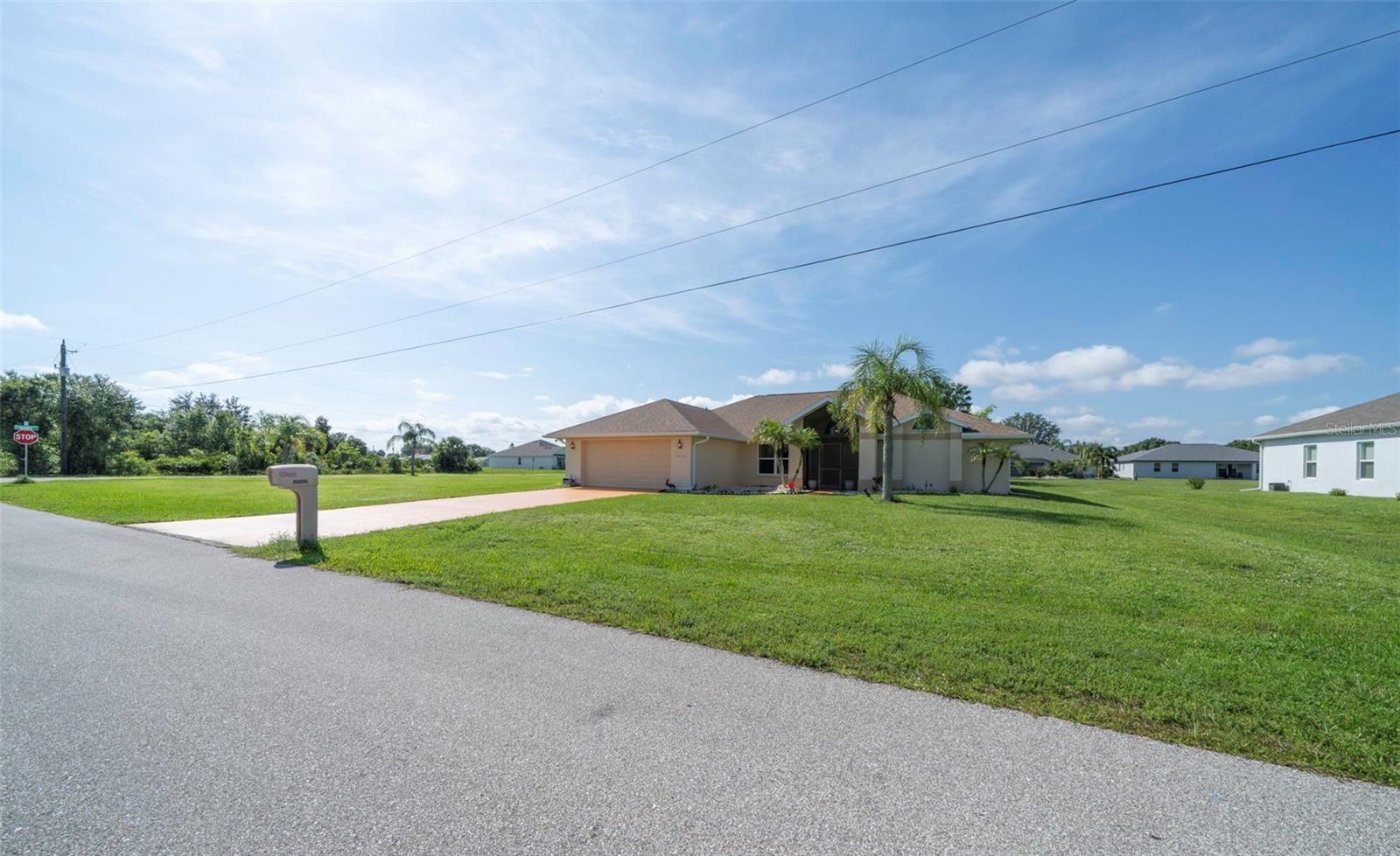 Image 4 of 47 For 26223 Barcelos Court