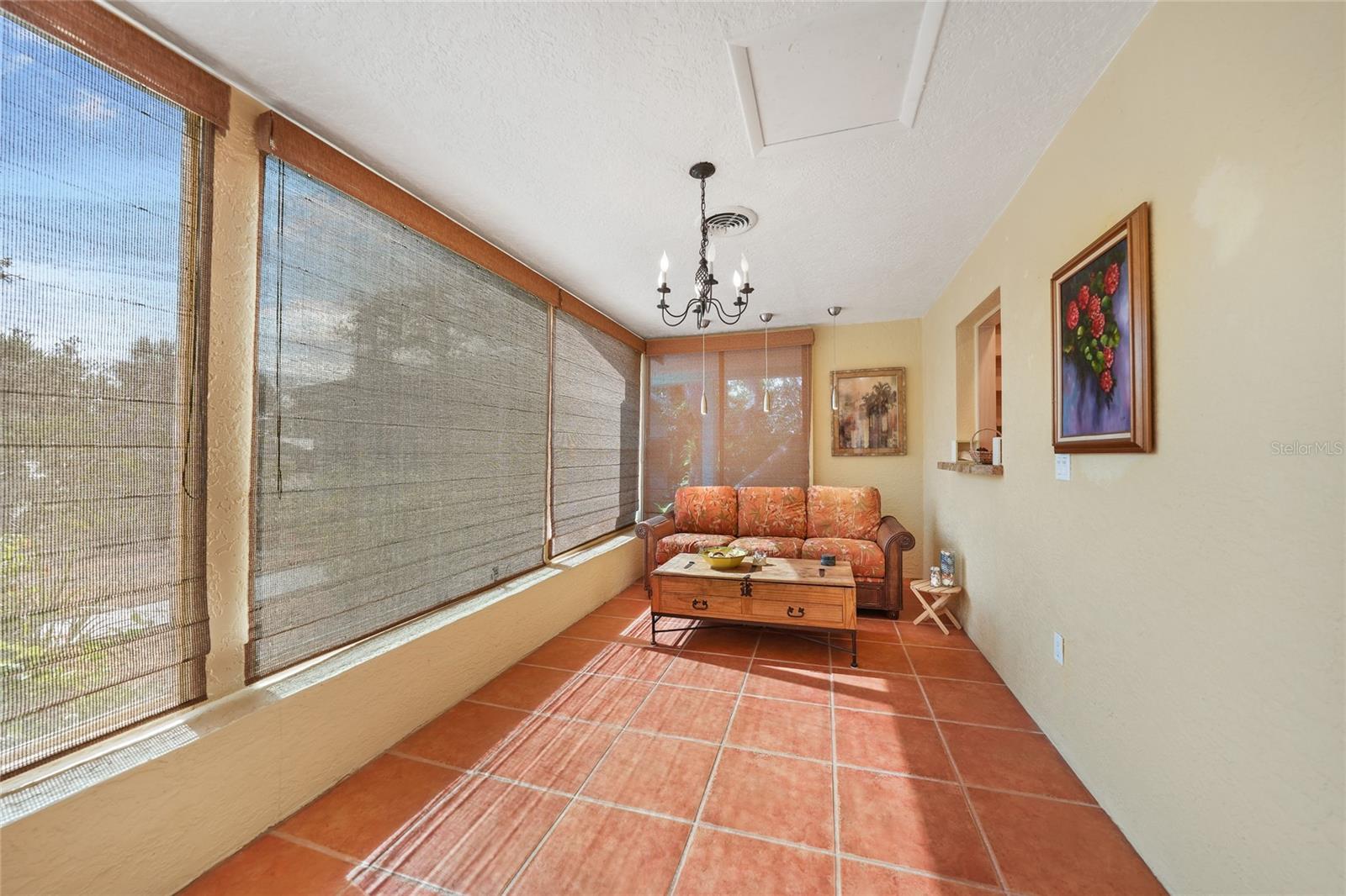 Image 15 of 75 For 4000 Bay Oaks Circle