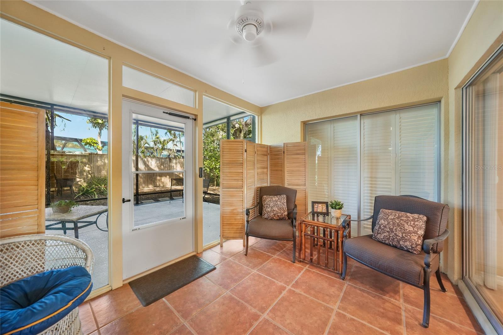 Image 17 of 75 For 4000 Bay Oaks Circle