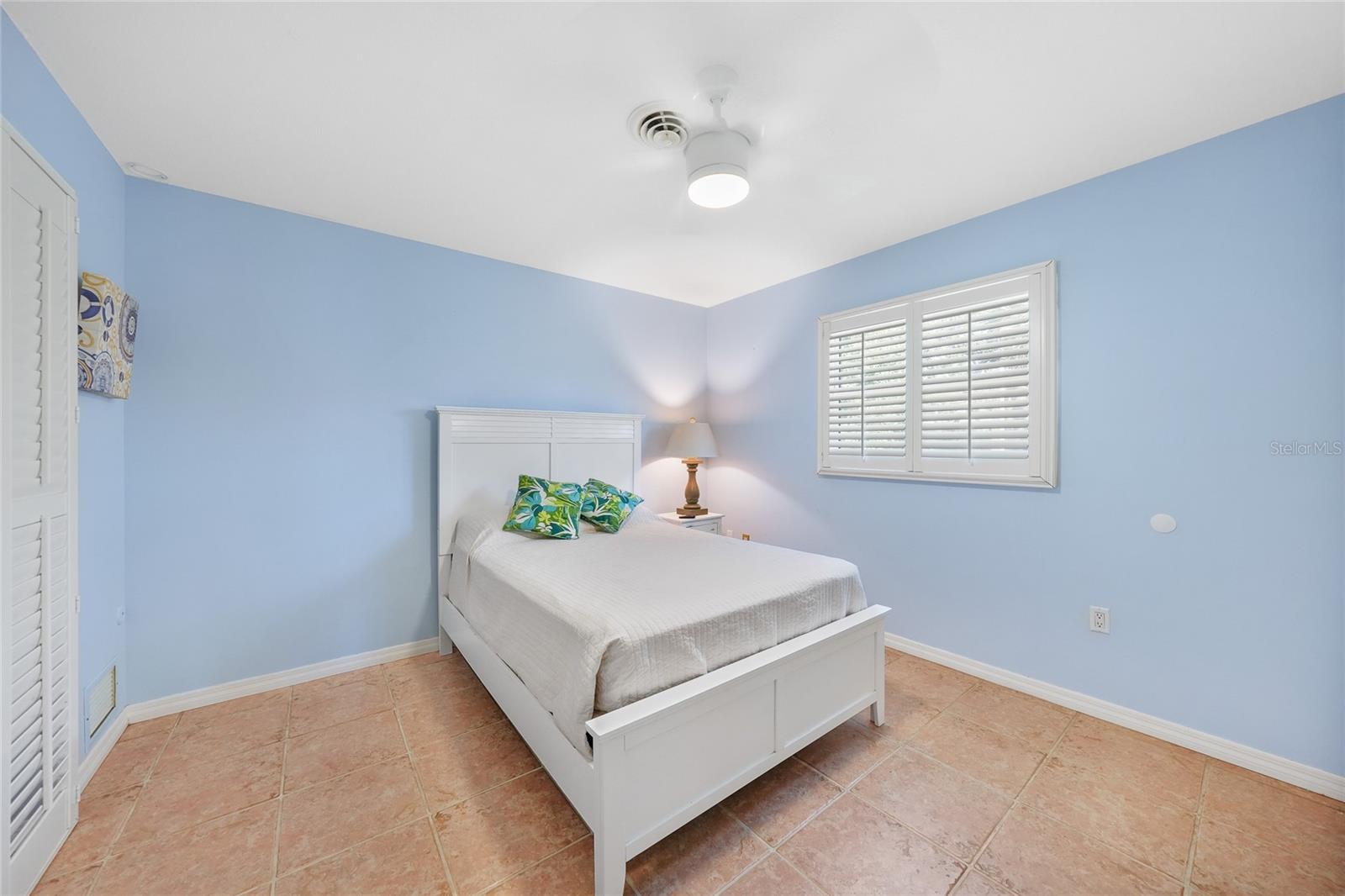 Image 20 of 75 For 4000 Bay Oaks Circle