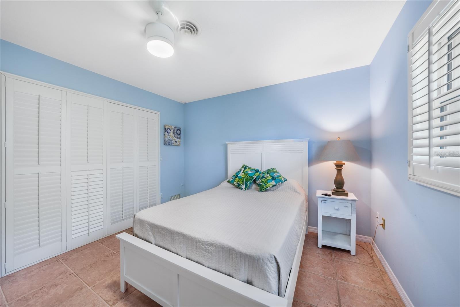 Image 21 of 75 For 4000 Bay Oaks Circle