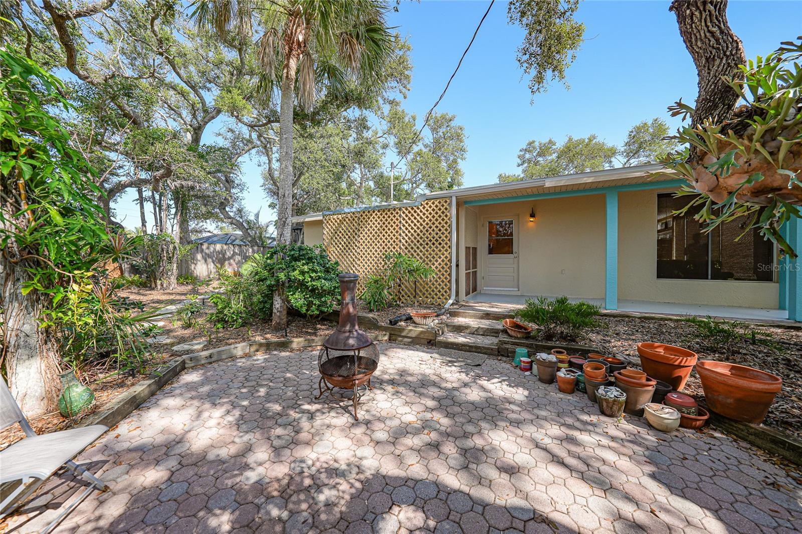 Image 38 of 75 For 4000 Bay Oaks Circle