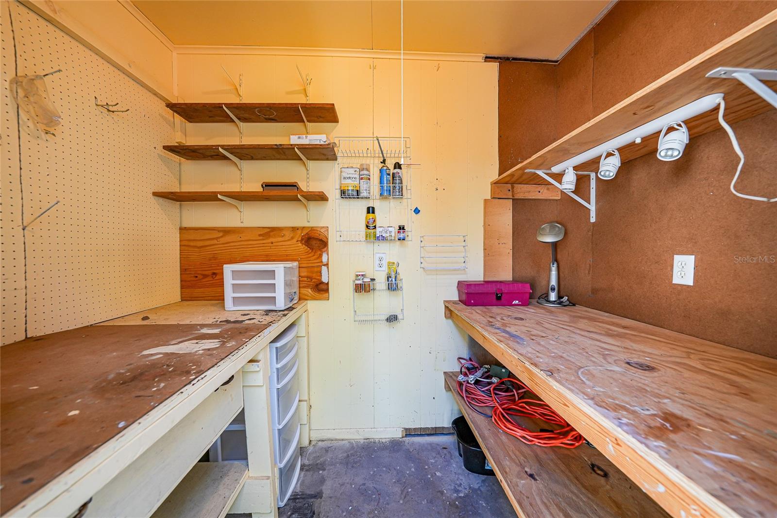 Image 41 of 75 For 4000 Bay Oaks Circle