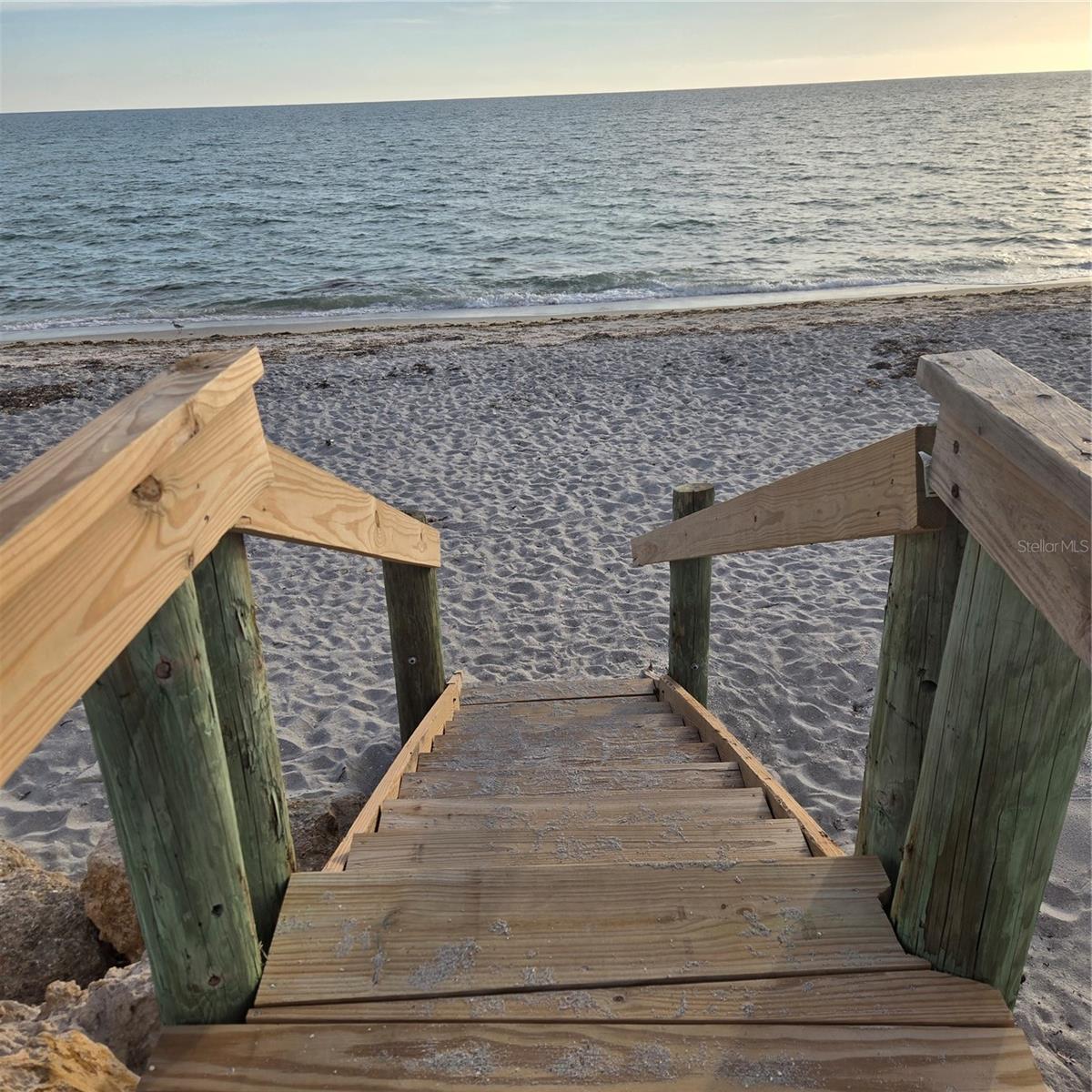 Image 44 of 75 For 4000 Bay Oaks Circle