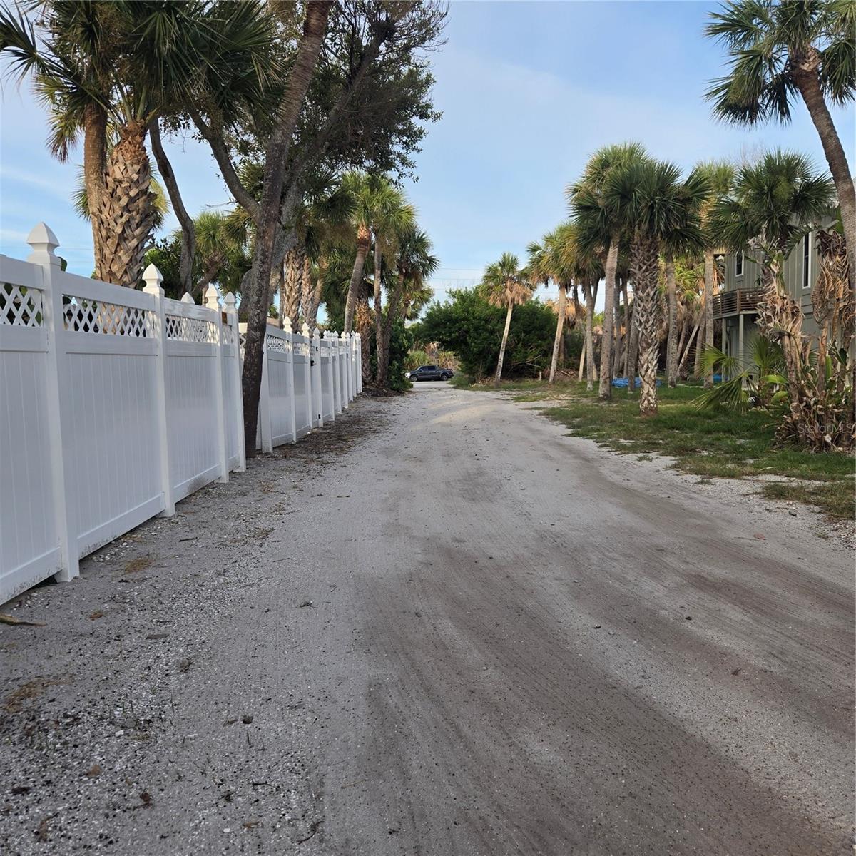 Image 46 of 75 For 4000 Bay Oaks Circle