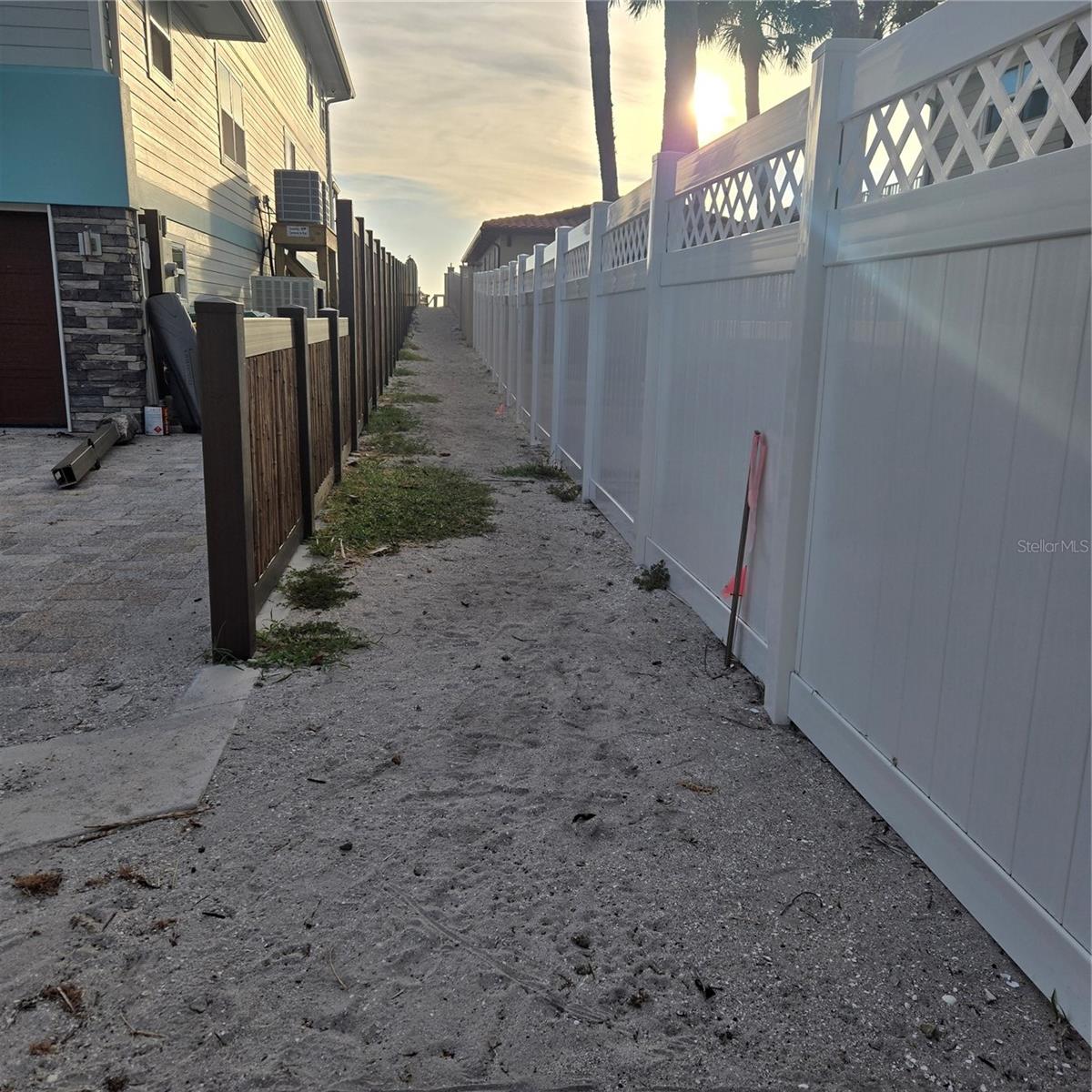 Image 47 of 75 For 4000 Bay Oaks Circle