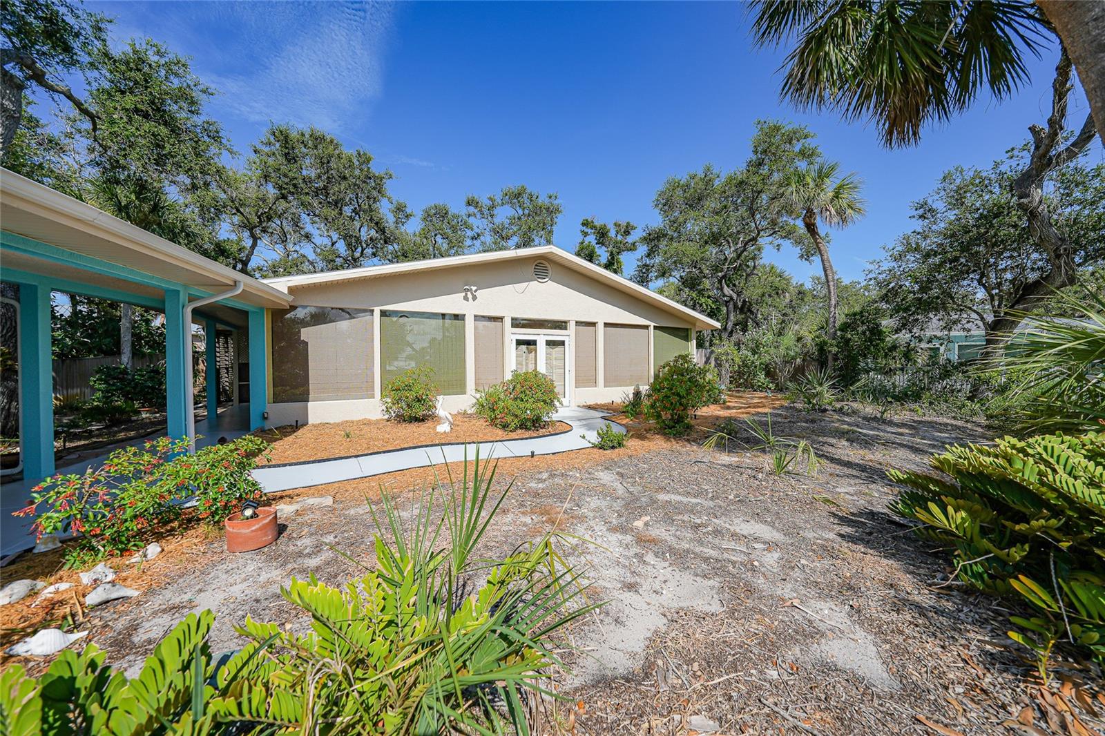 Image 53 of 75 For 4000 Bay Oaks Circle