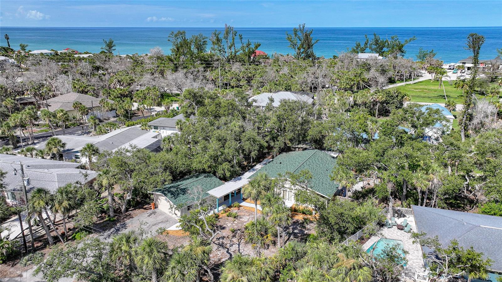 Image 59 of 75 For 4000 Bay Oaks Circle