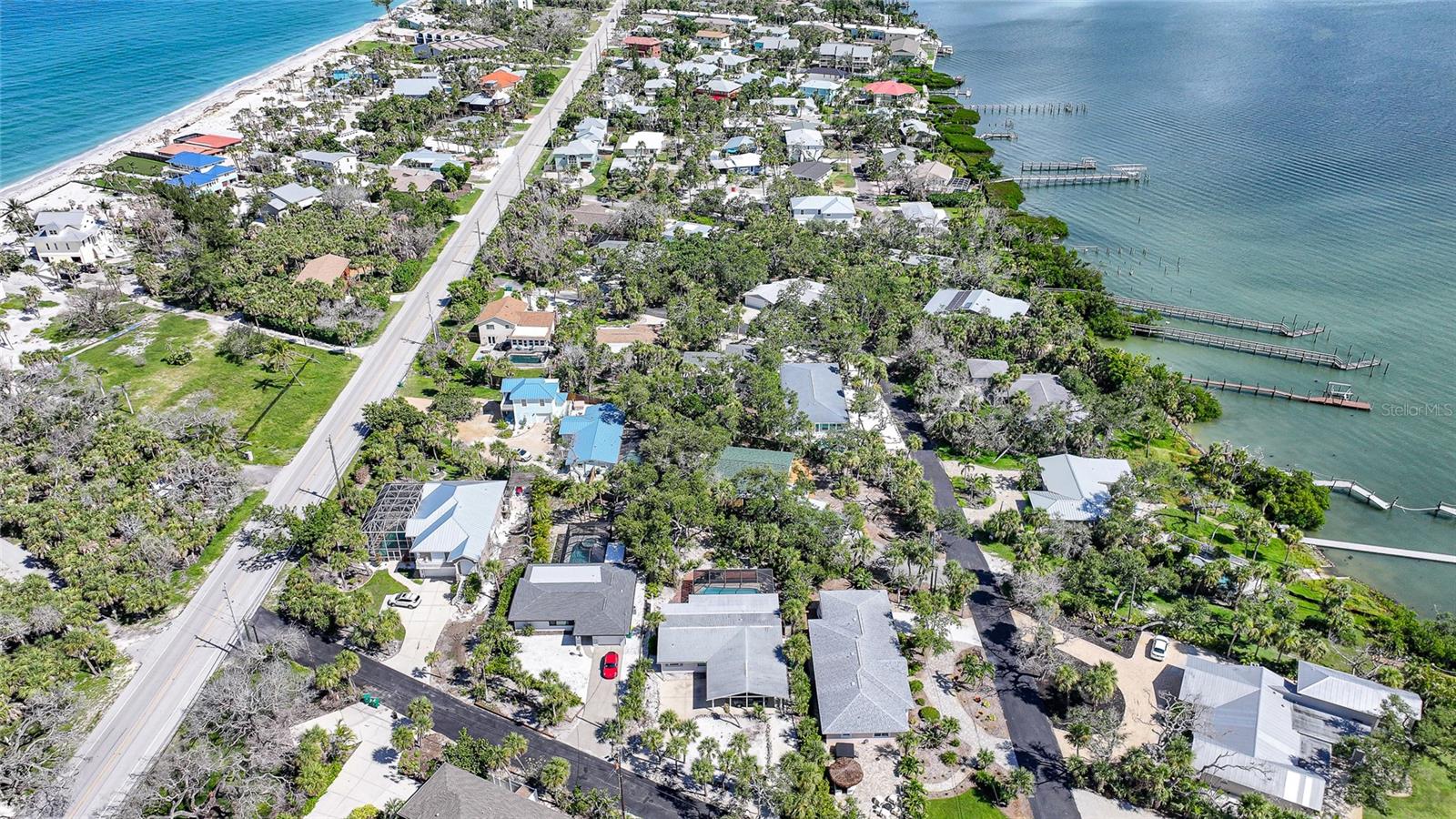 Image 73 of 75 For 4000 Bay Oaks Circle