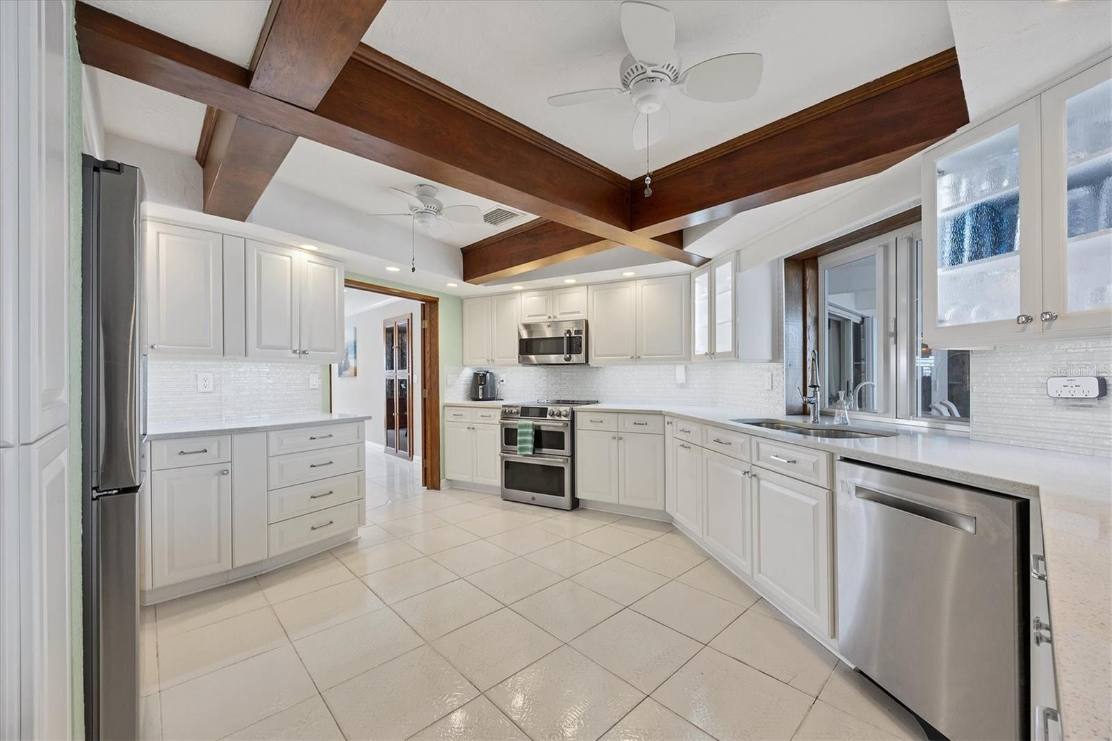 Image 13 of 70 For 4557 Colleen Street
