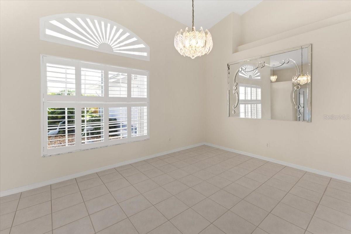 Image 11 of 74 For 10557 Washington Road