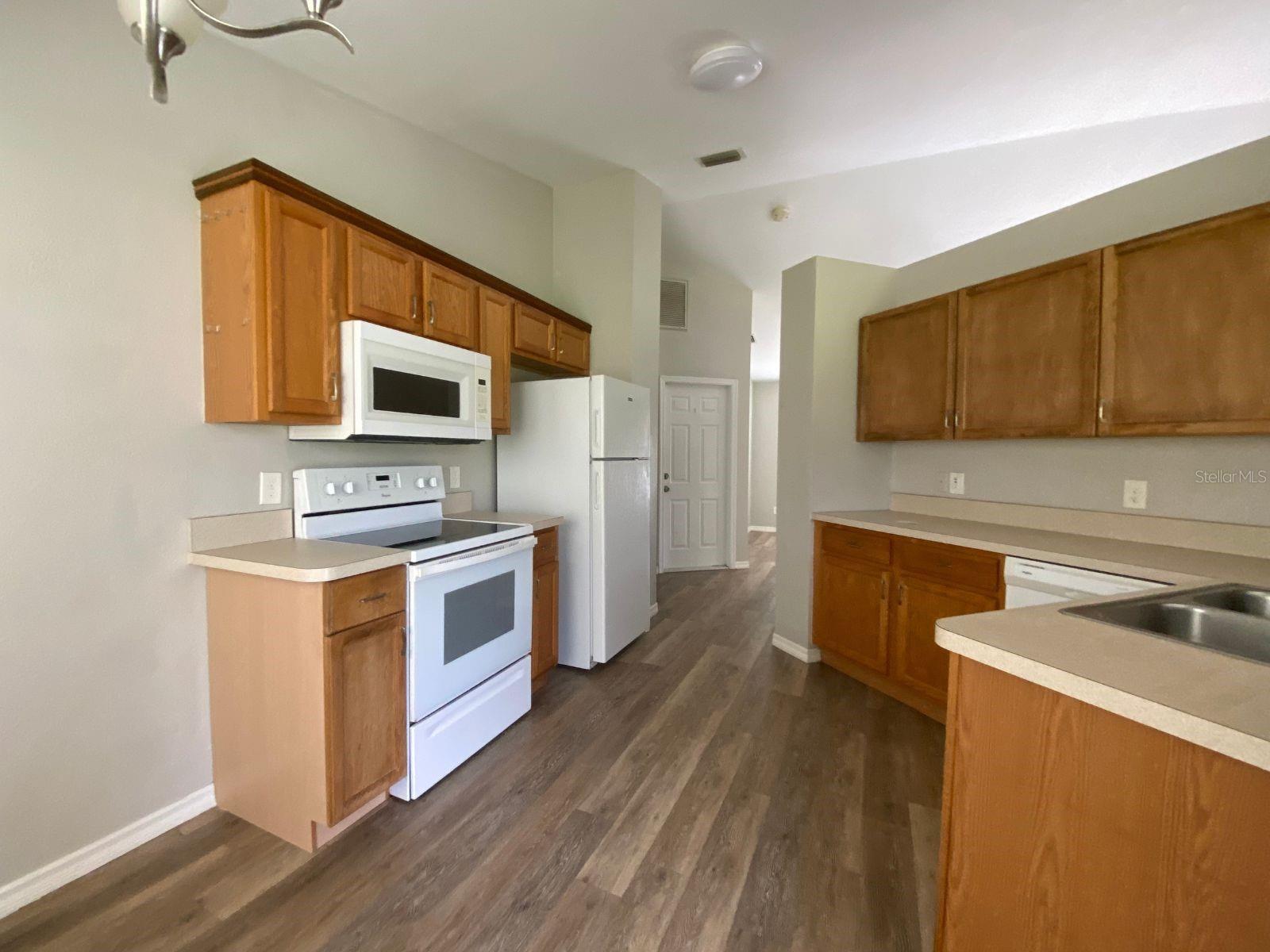 Image 6 of 17 For 3376 Tupelo Avenue