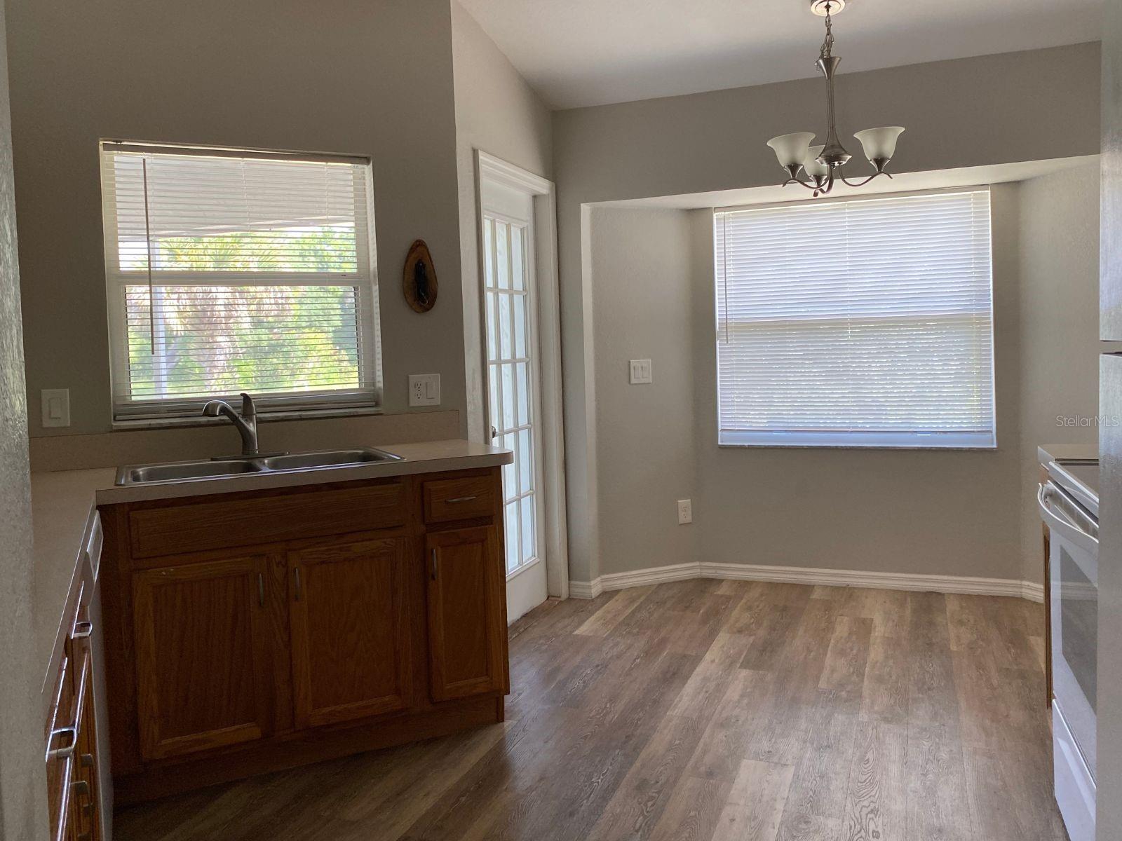 Image 7 of 17 For 3376 Tupelo Avenue