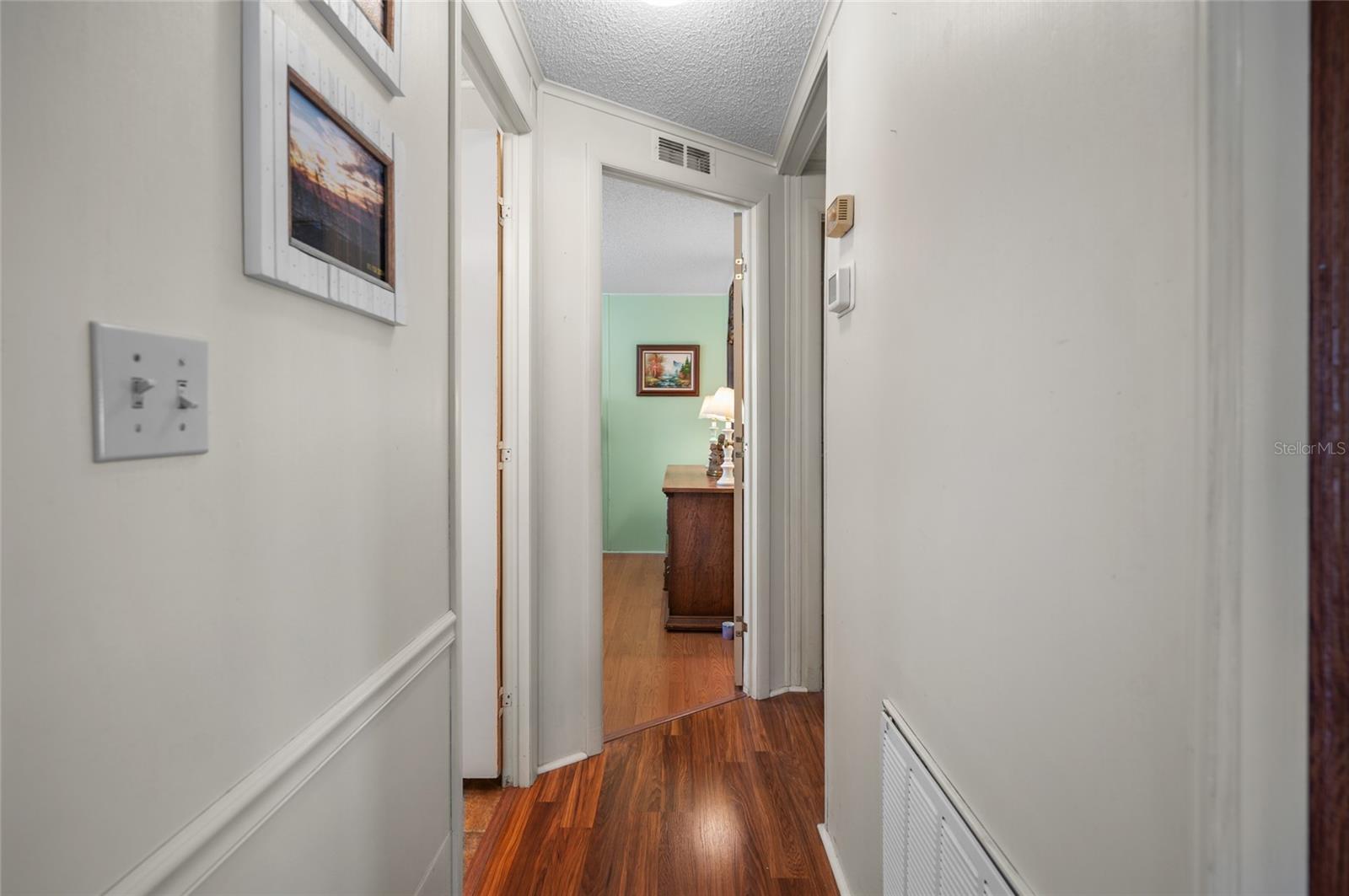 Image 15 of 49 For 801 Seabrooke Drive