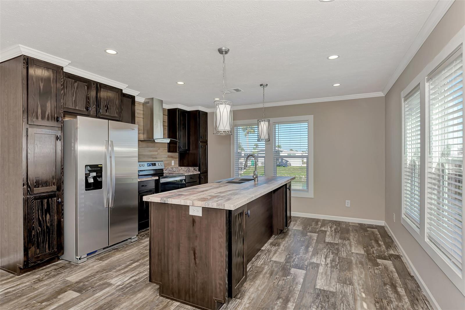 Image 10 of 70 For 1391 Flamingo Drive