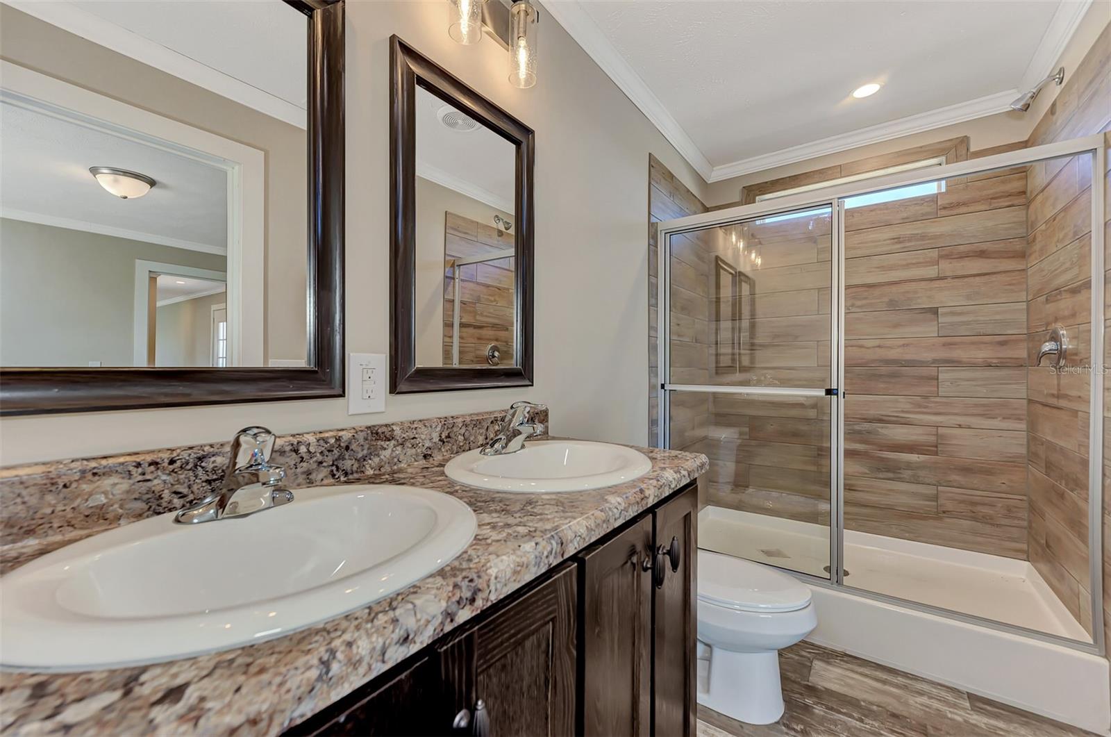 Image 21 of 70 For 1391 Flamingo Drive