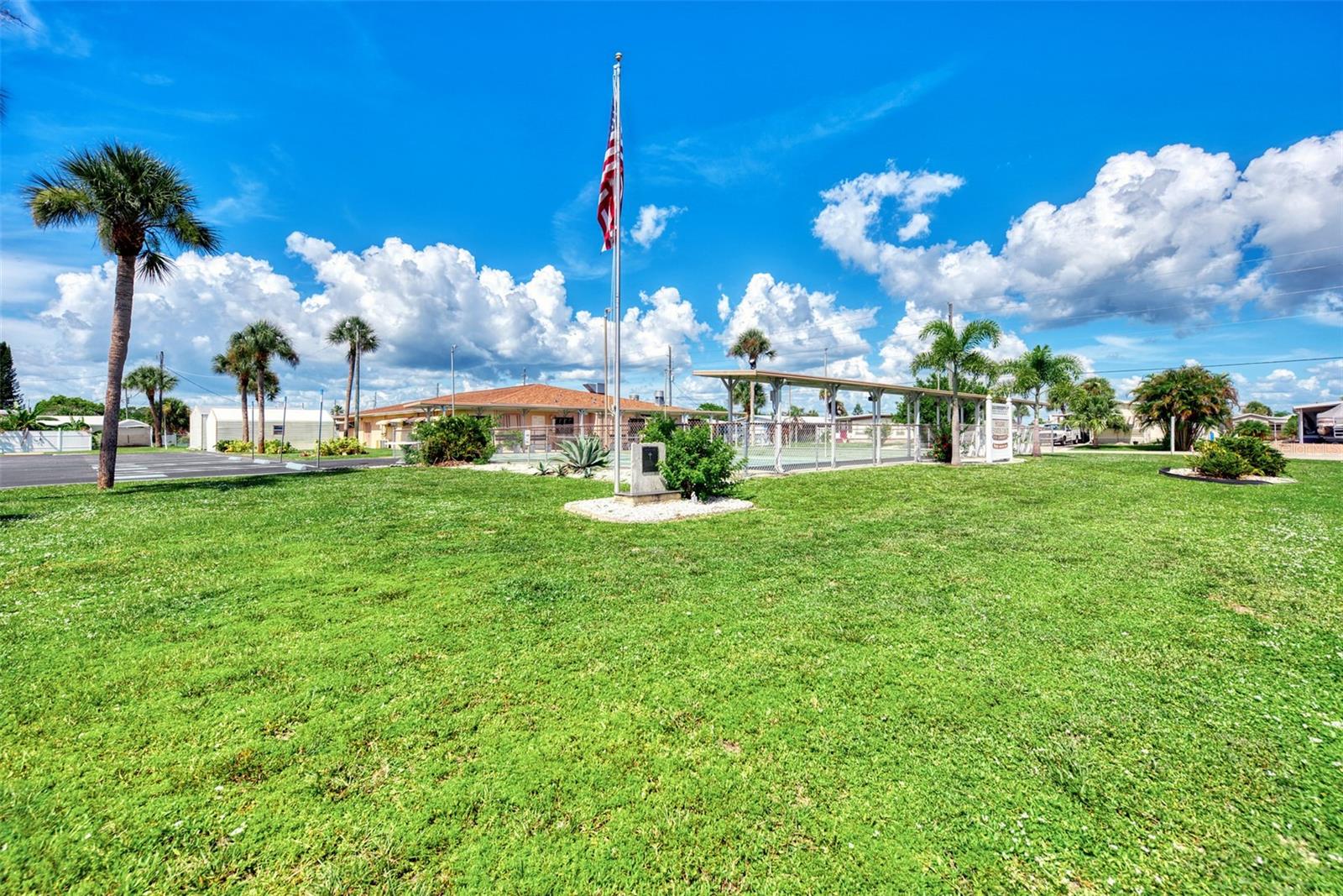 Image 37 of 70 For 1391 Flamingo Drive
