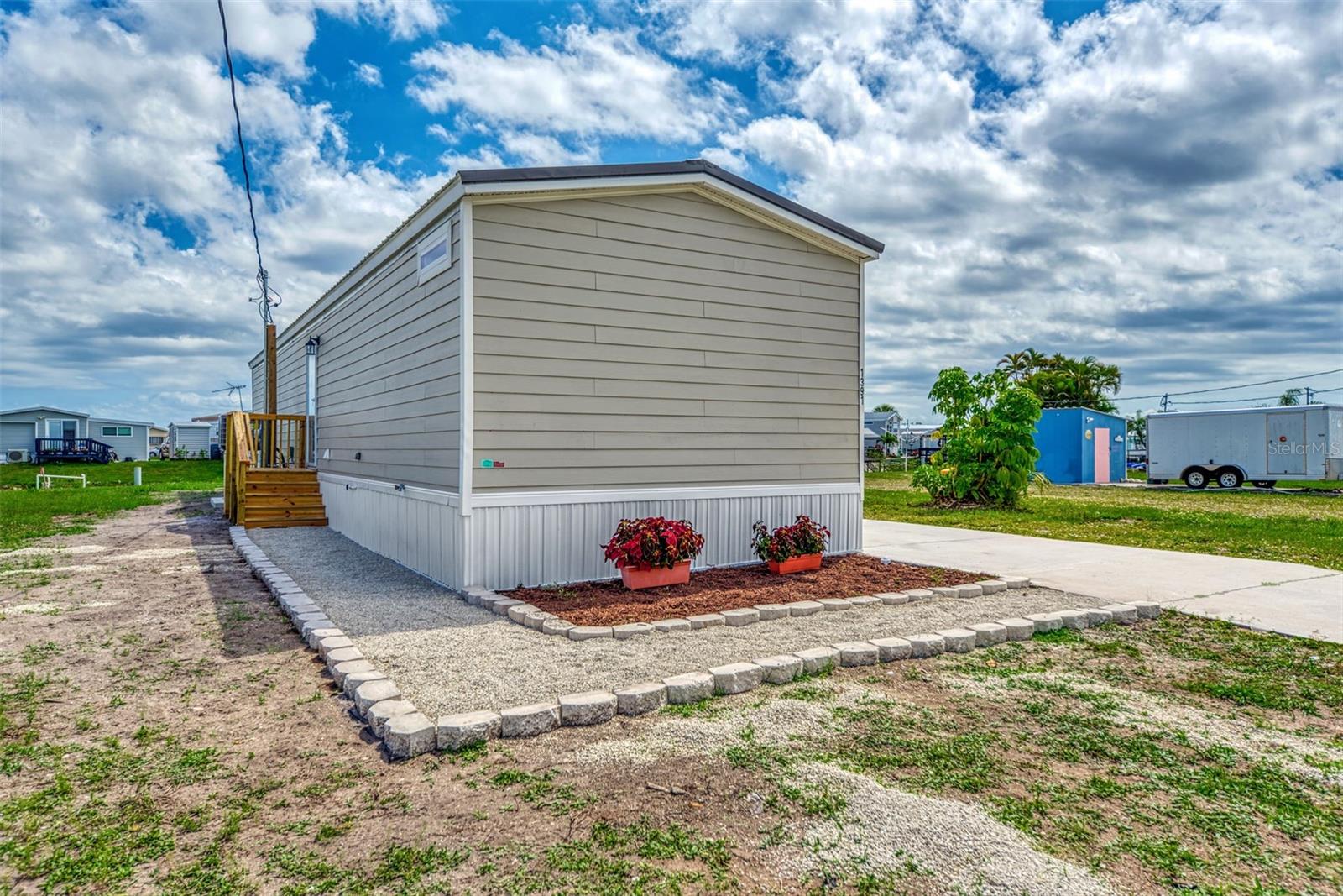 Image 4 of 70 For 1391 Flamingo Drive