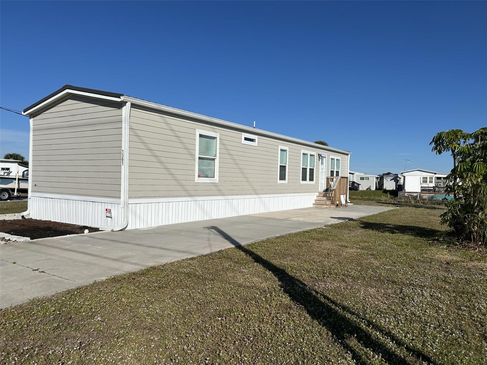 Image 42 of 70 For 1391 Flamingo Drive