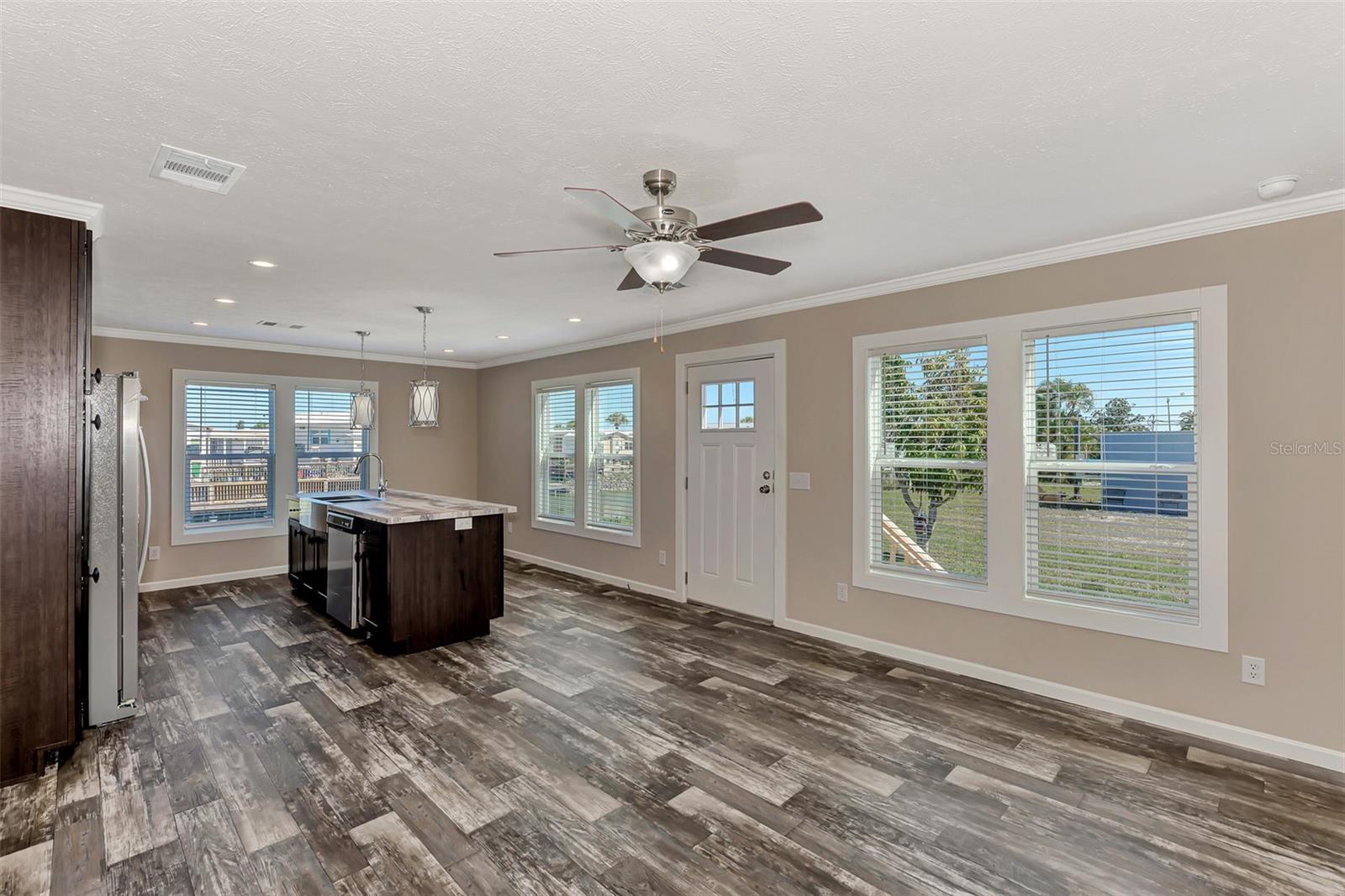 Image 6 of 70 For 1391 Flamingo Drive