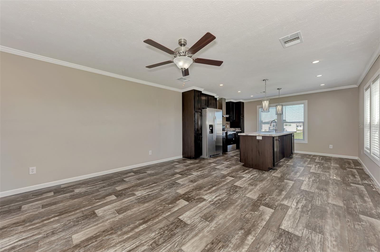 Image 9 of 70 For 1391 Flamingo Drive
