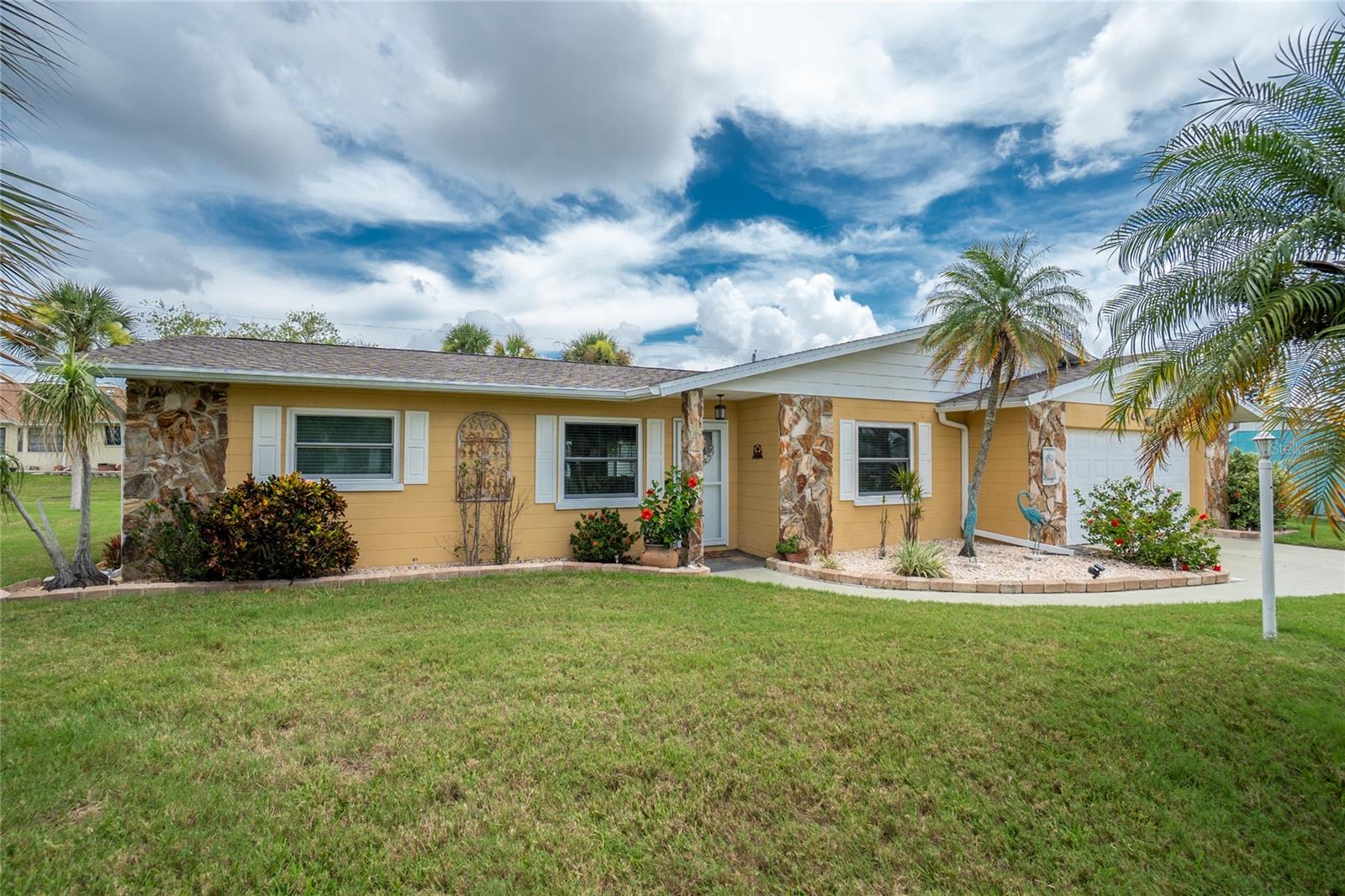 Image 2 of 45 For 1690 Elinor Place