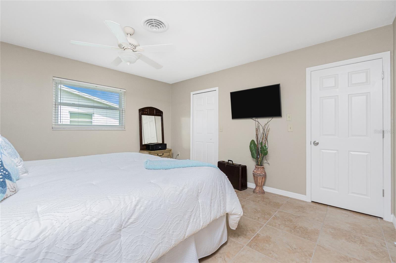 Image 21 of 45 For 1690 Elinor Place