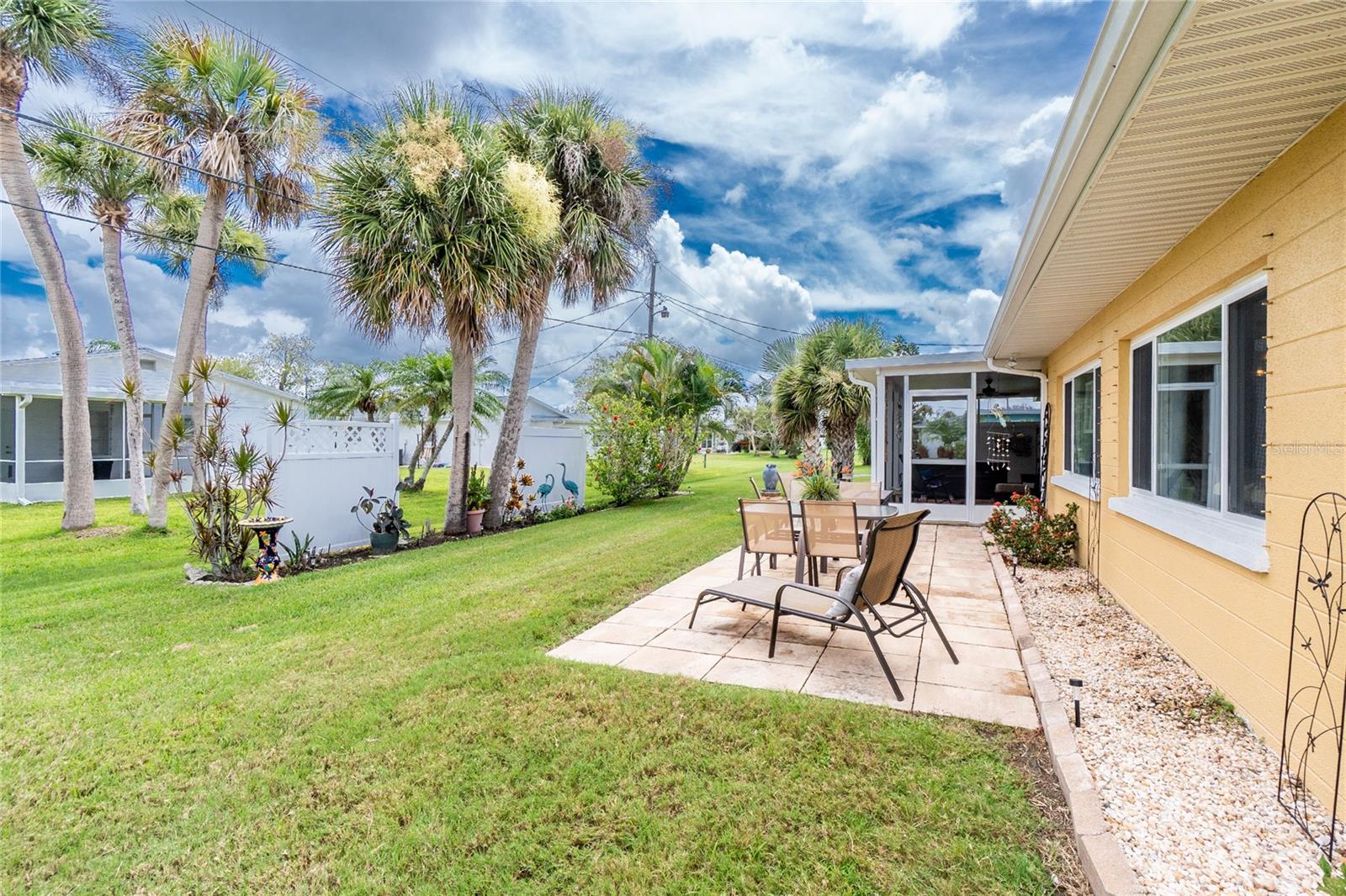 Image 32 of 45 For 1690 Elinor Place
