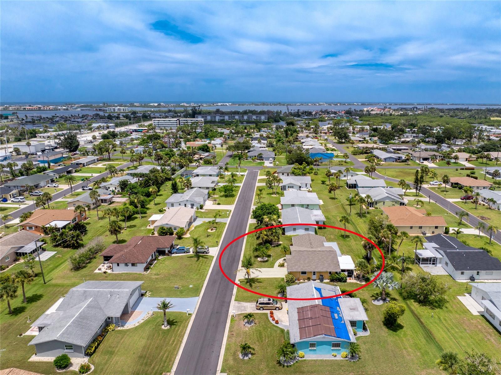Image 42 of 45 For 1690 Elinor Place