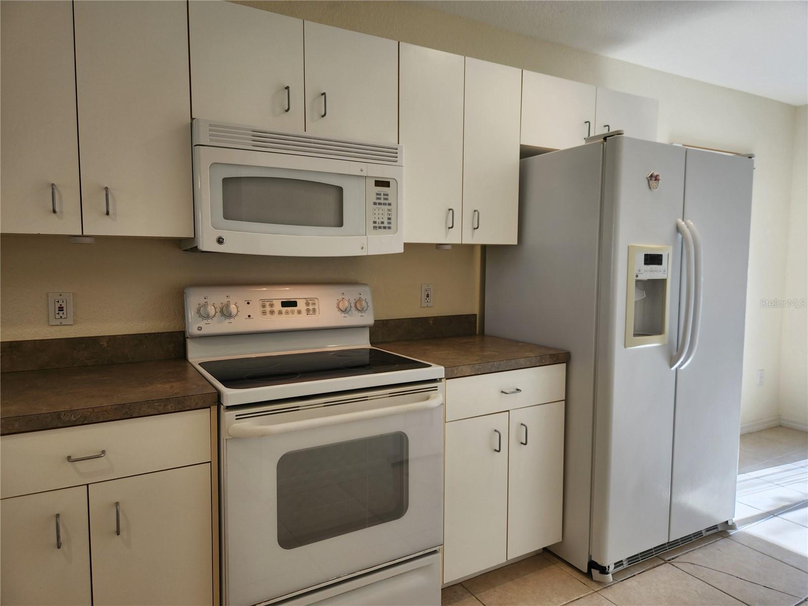 Image 10 of 43 For 9550 Fiddlers Green Circle 205
